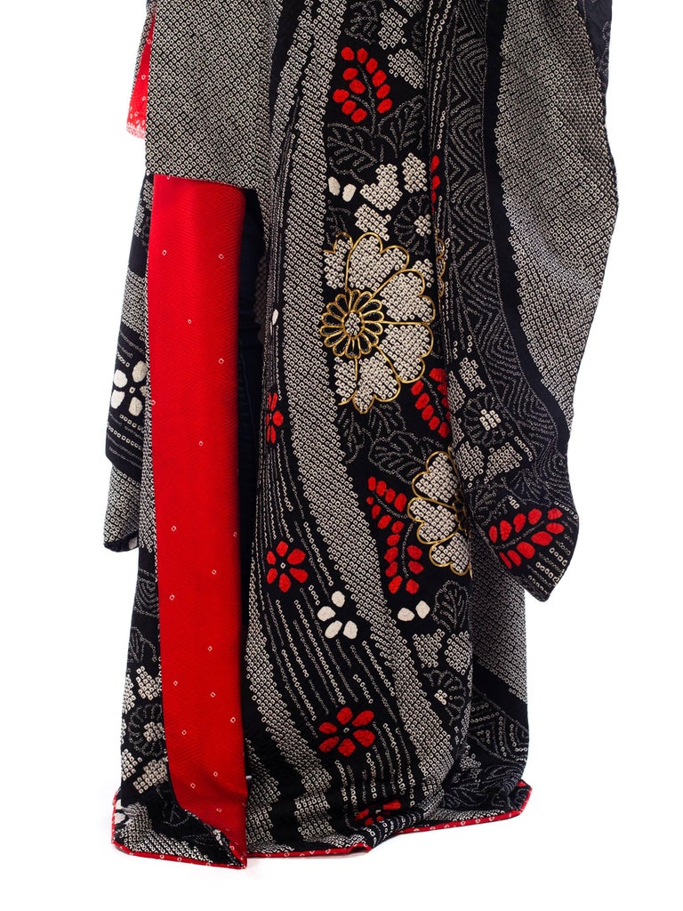 1940S Black Japanese Shibori Silk Geometric Floral Long Length Kimono For Sale 2