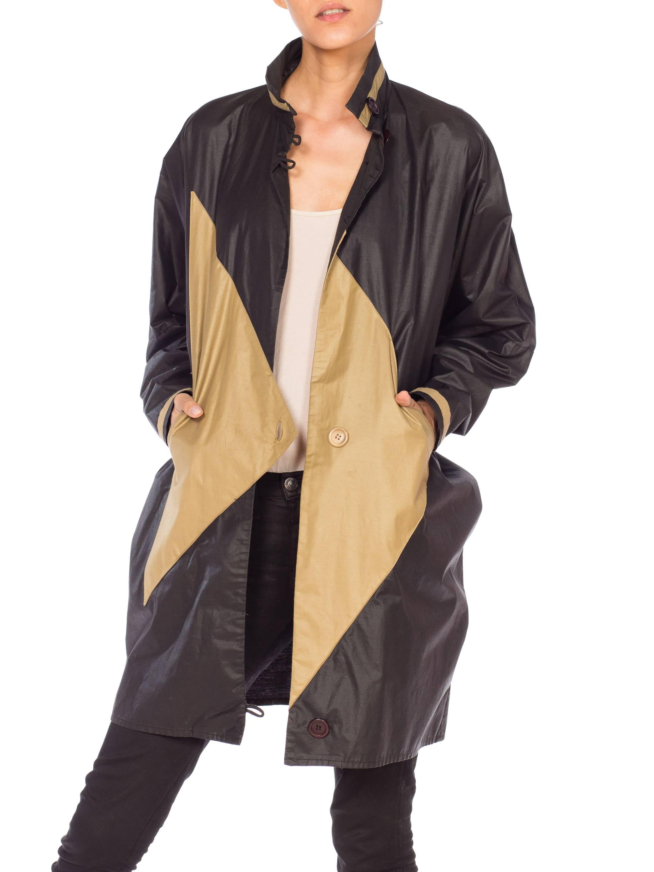 1980S Black & Beige Cotton Oversized Modernist Coat Jacket In Excellent Condition In New York, NY