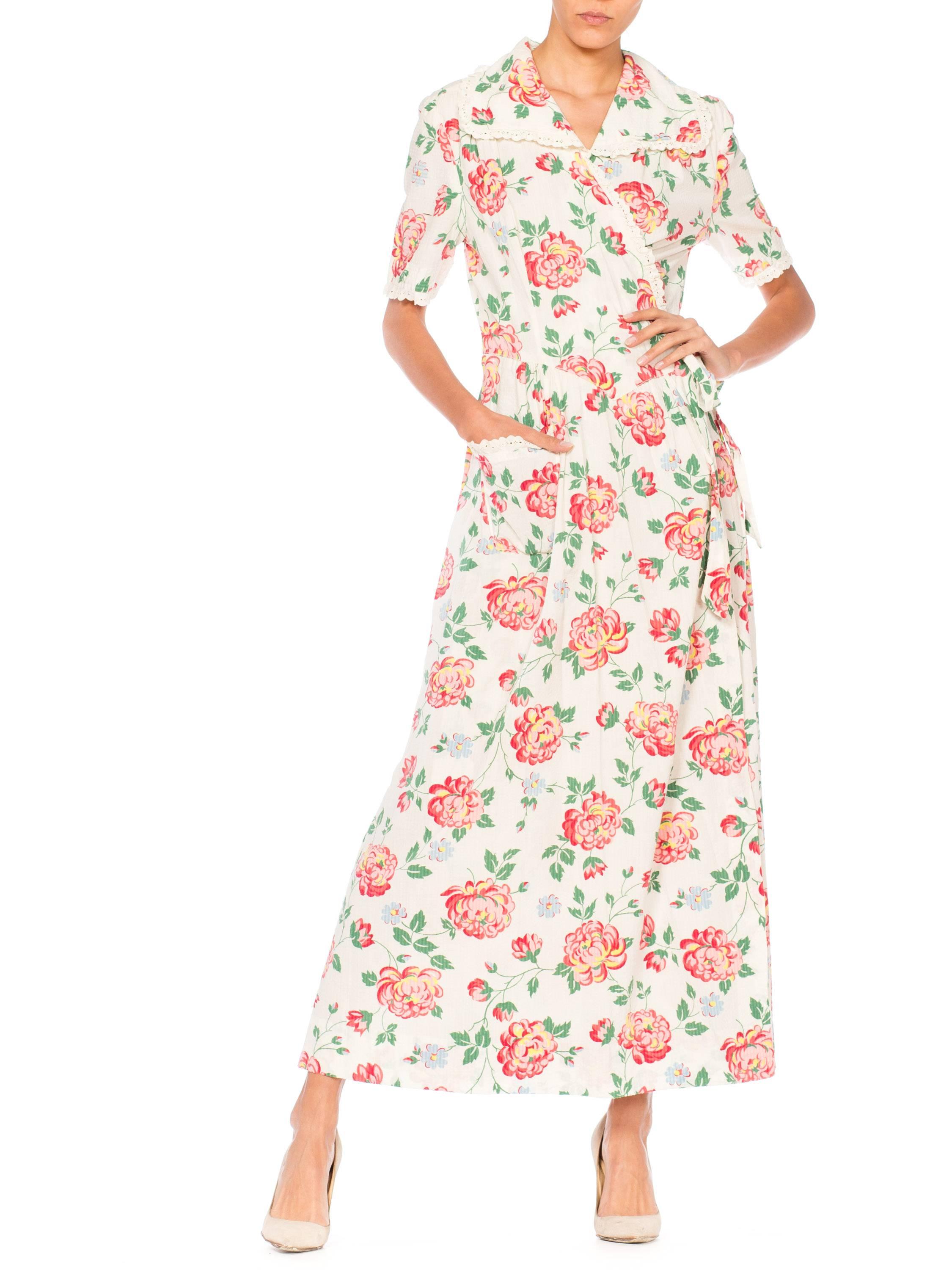 Floral Printed Cotton Dress, 1940s  In Good Condition In New York, NY