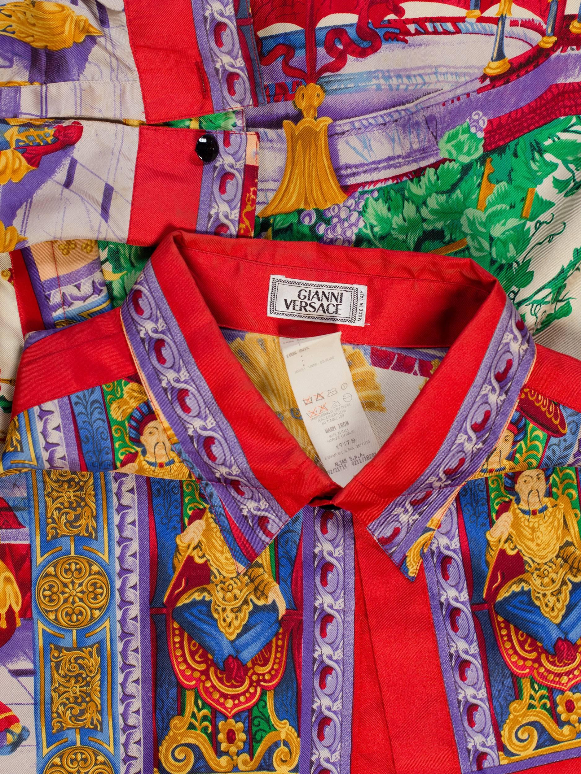 1990s Gianni Versace Men's Silk Chinese Royalty Garden Shirt In Excellent Condition In New York, NY