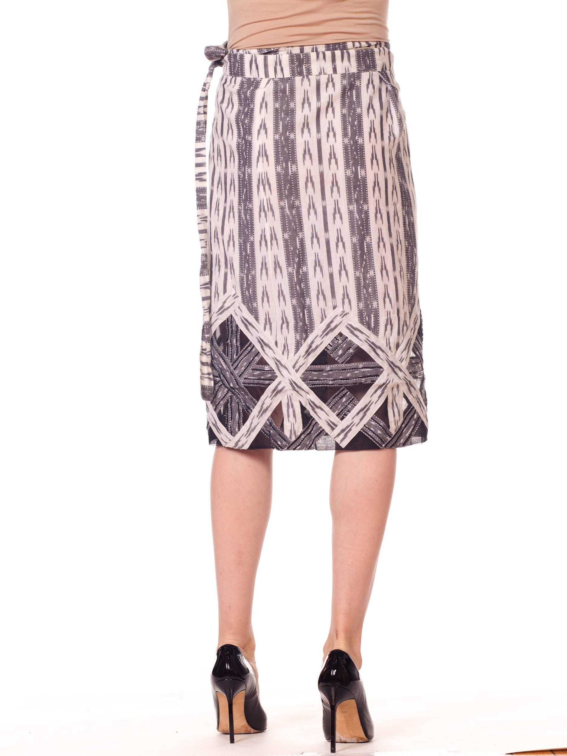 Oscar De La Renta Cotton Ikat Skirt with Appliqué and Sheer Panels In Excellent Condition In New York, NY