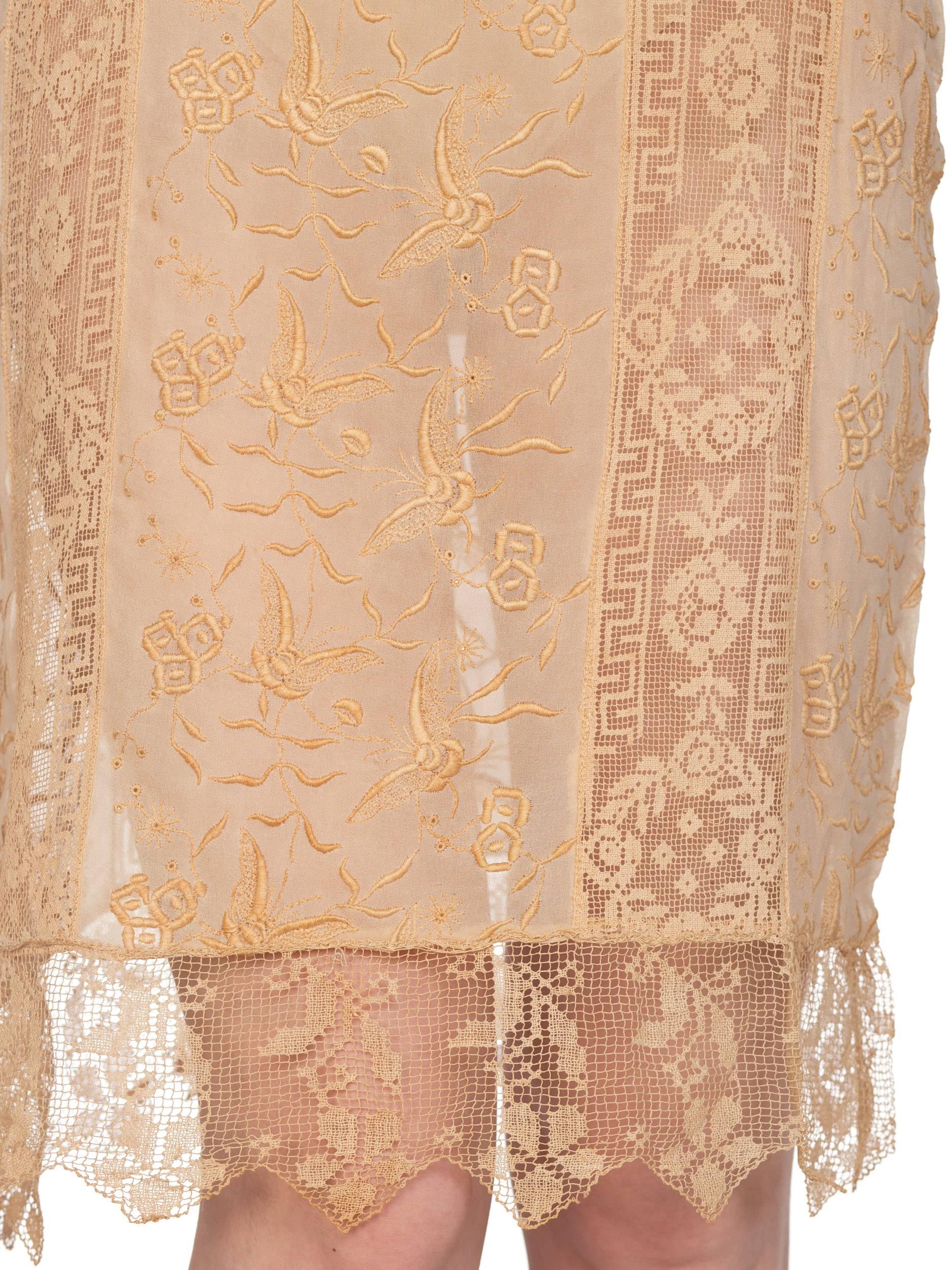 1920S Ecru Silk Chiffon & Handmade Lace Flapper Era Gatsby Tea Dress Embroided  For Sale 3
