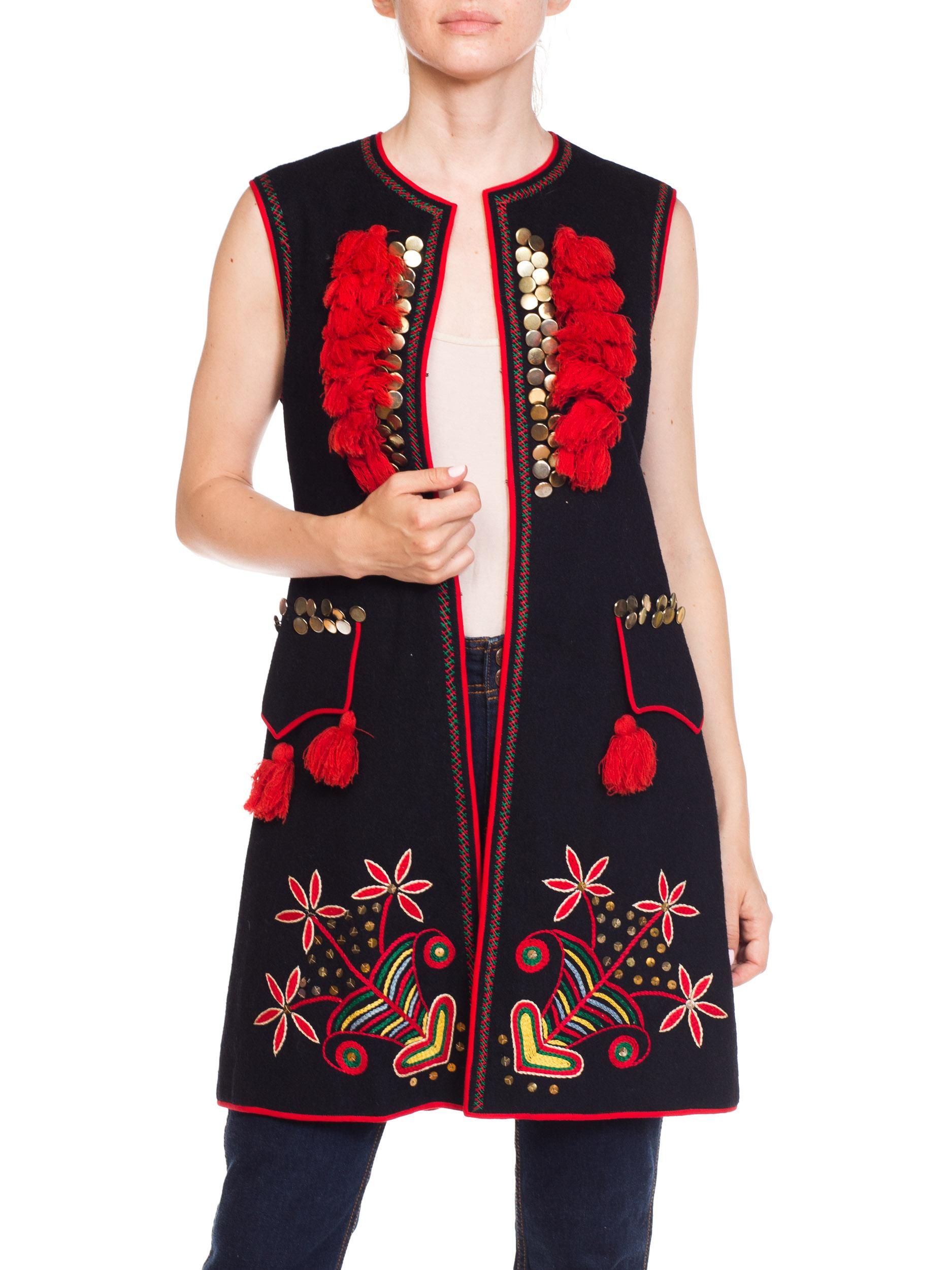 1970S Boho Ethnic Embroiderd Vest With Buttons And Tassels 4