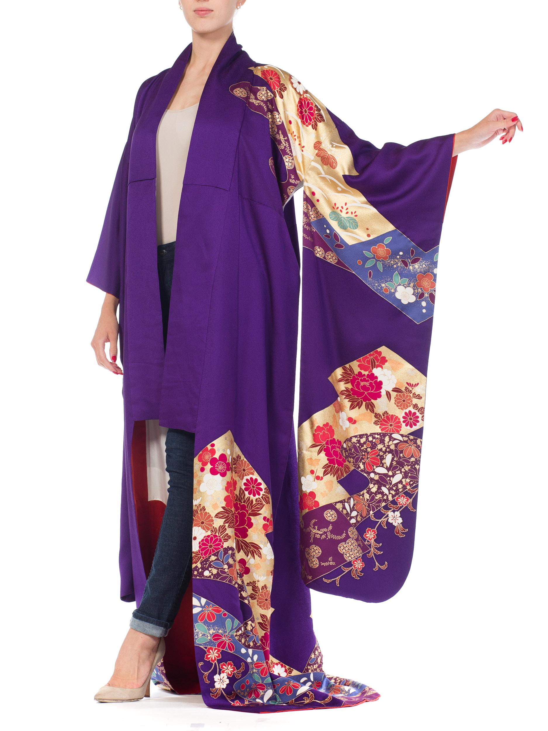 1970S Royal Purple & Gold Japanese Silk  Kimono For Sale 7