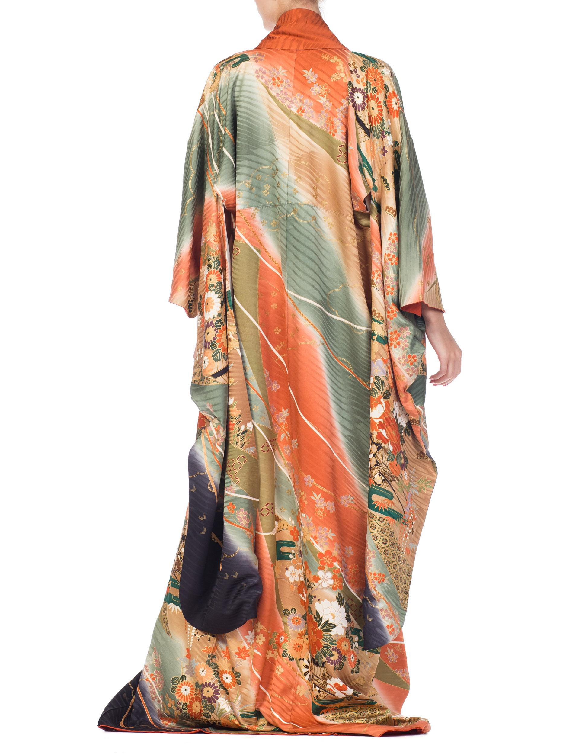 1970S Multicolor Floral Silk Japanese With Ombré & Gold Details Kimono In Excellent Condition For Sale In New York, NY