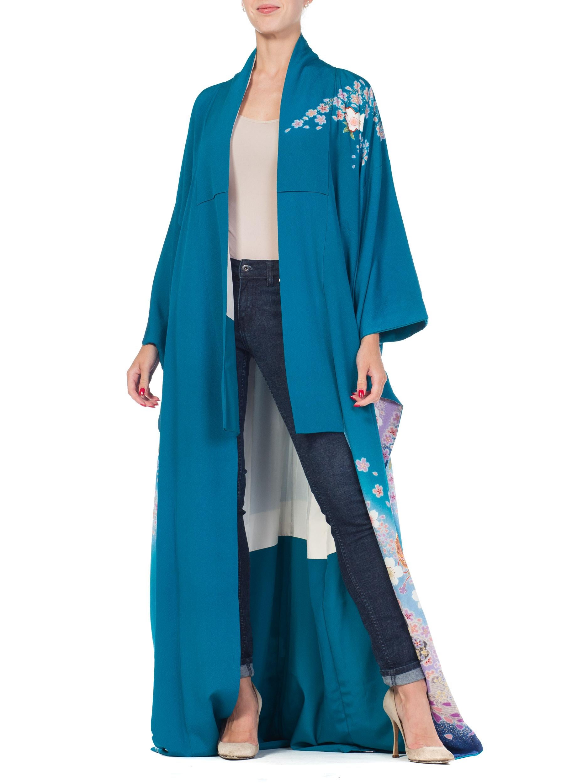 Hand Printed Japanese Silk Kimono in Teal In New Condition In New York, NY