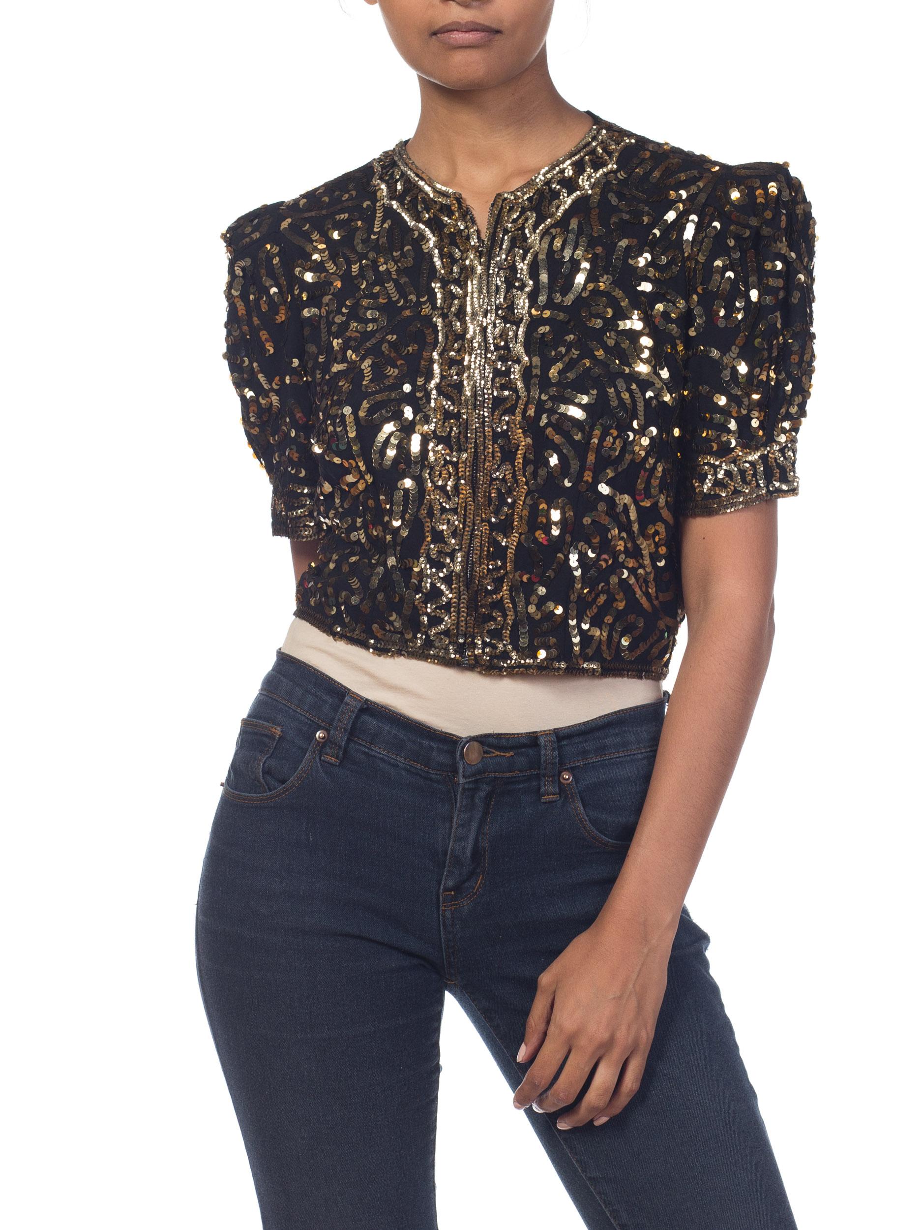 Noir 1930S Rayon Crepe Gold Sequined Short Sleeve Zipper Front Dinner Jacket en vente