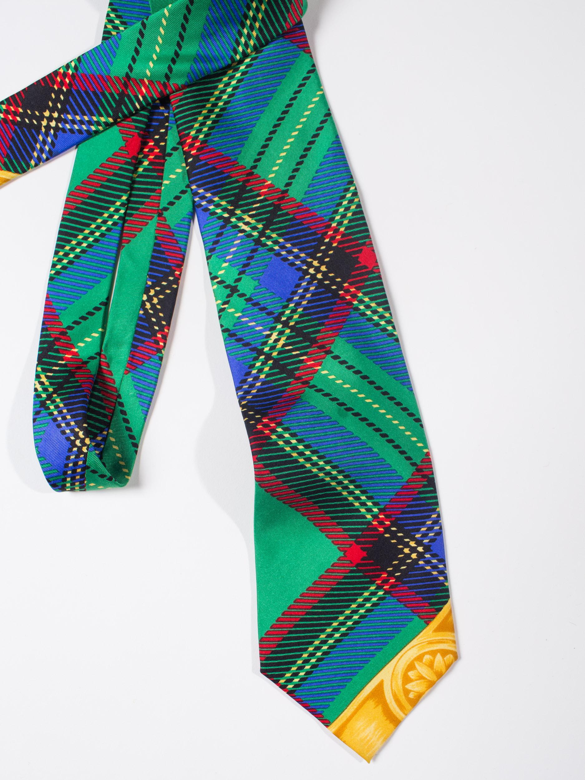 1990S GIANNI VERSACE Green Plaid Mens Silk Tie For Sale 3