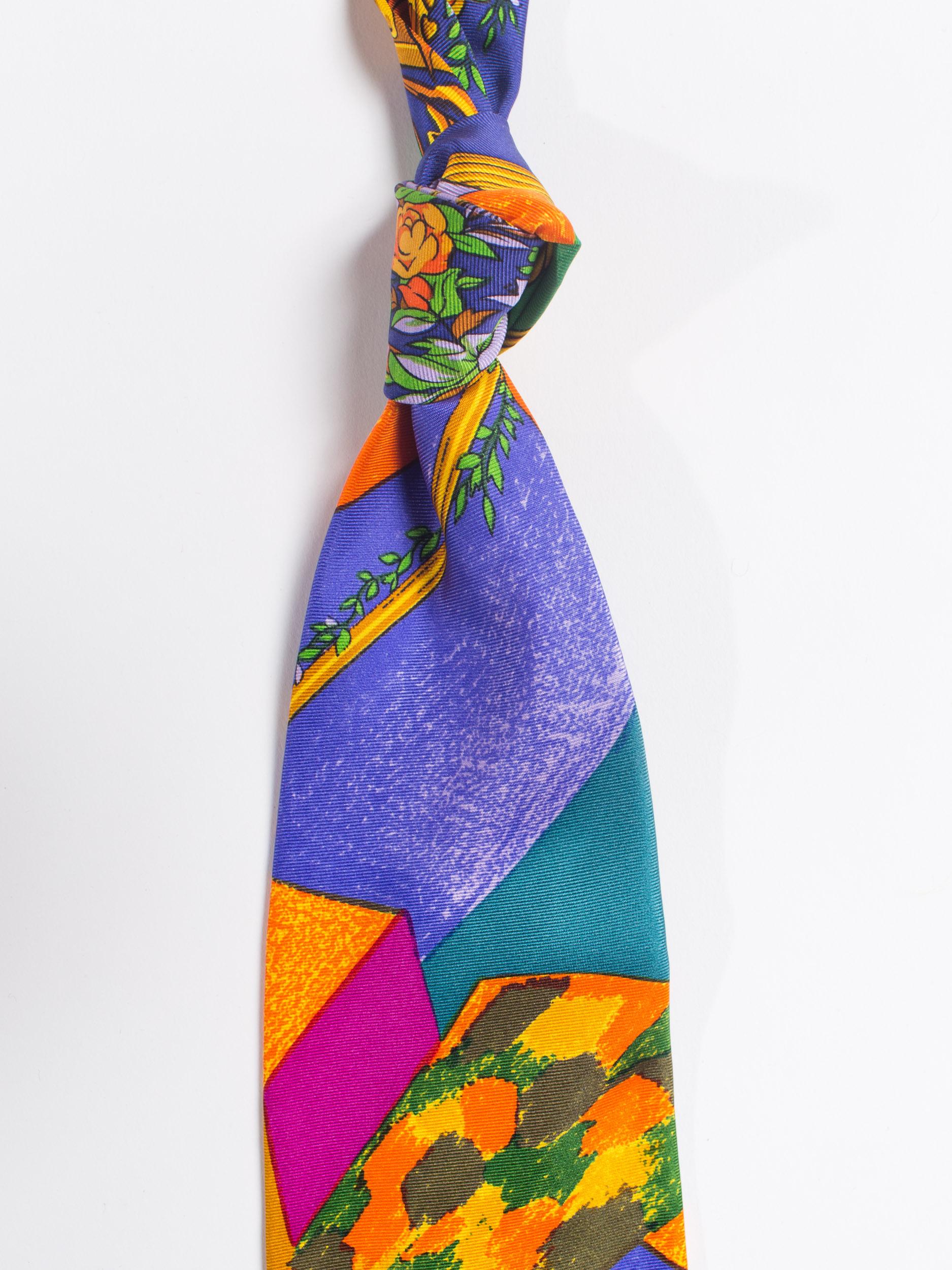 des années 1990  GIANNI VERSACE Cravate pour homme style baroque imprimée à la main Excellent état - En vente à New York, NY