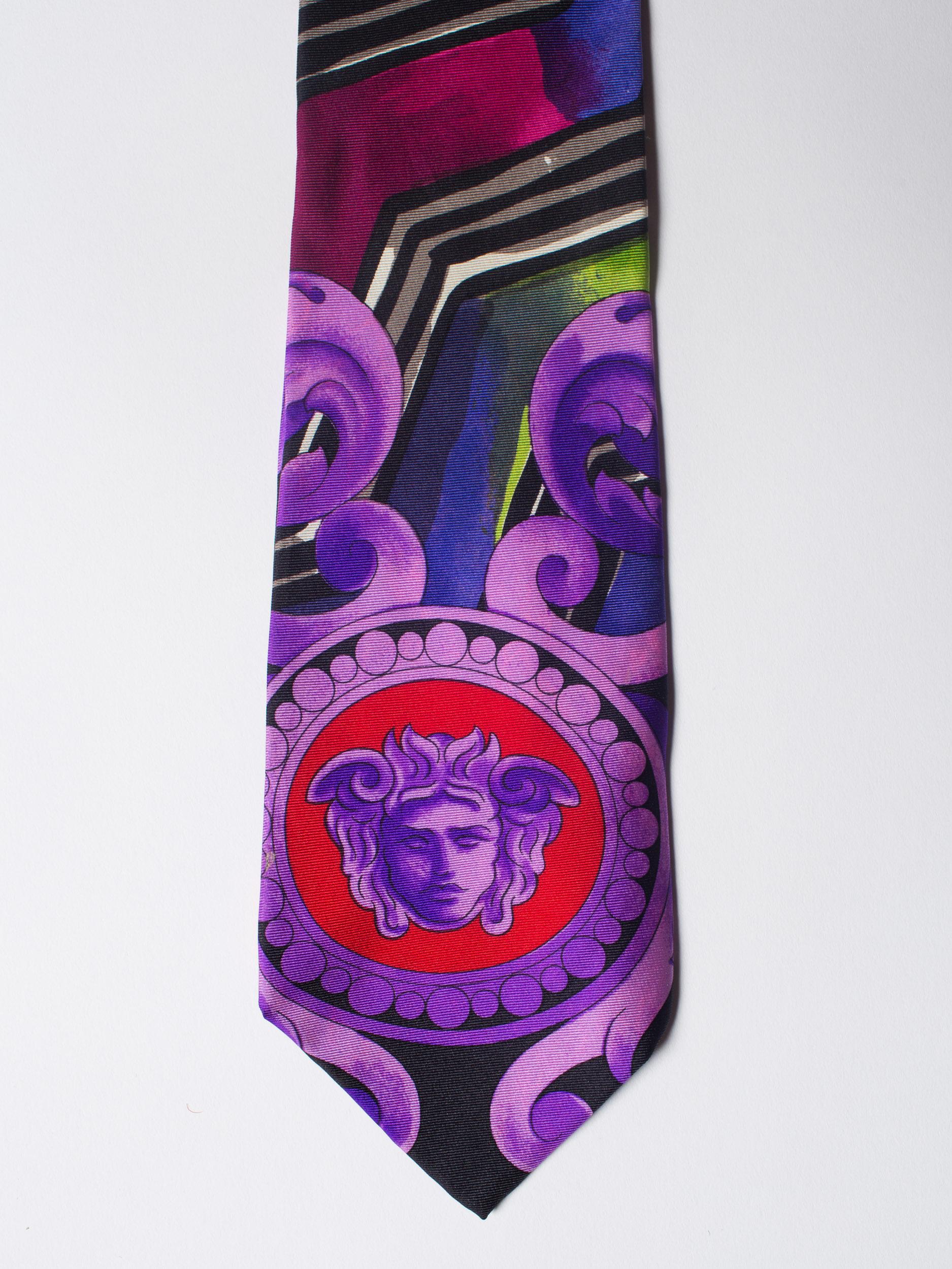 1990S  GIANNI VERSACE Purple Medusa Mens Silk Tie In Excellent Condition For Sale In New York, NY