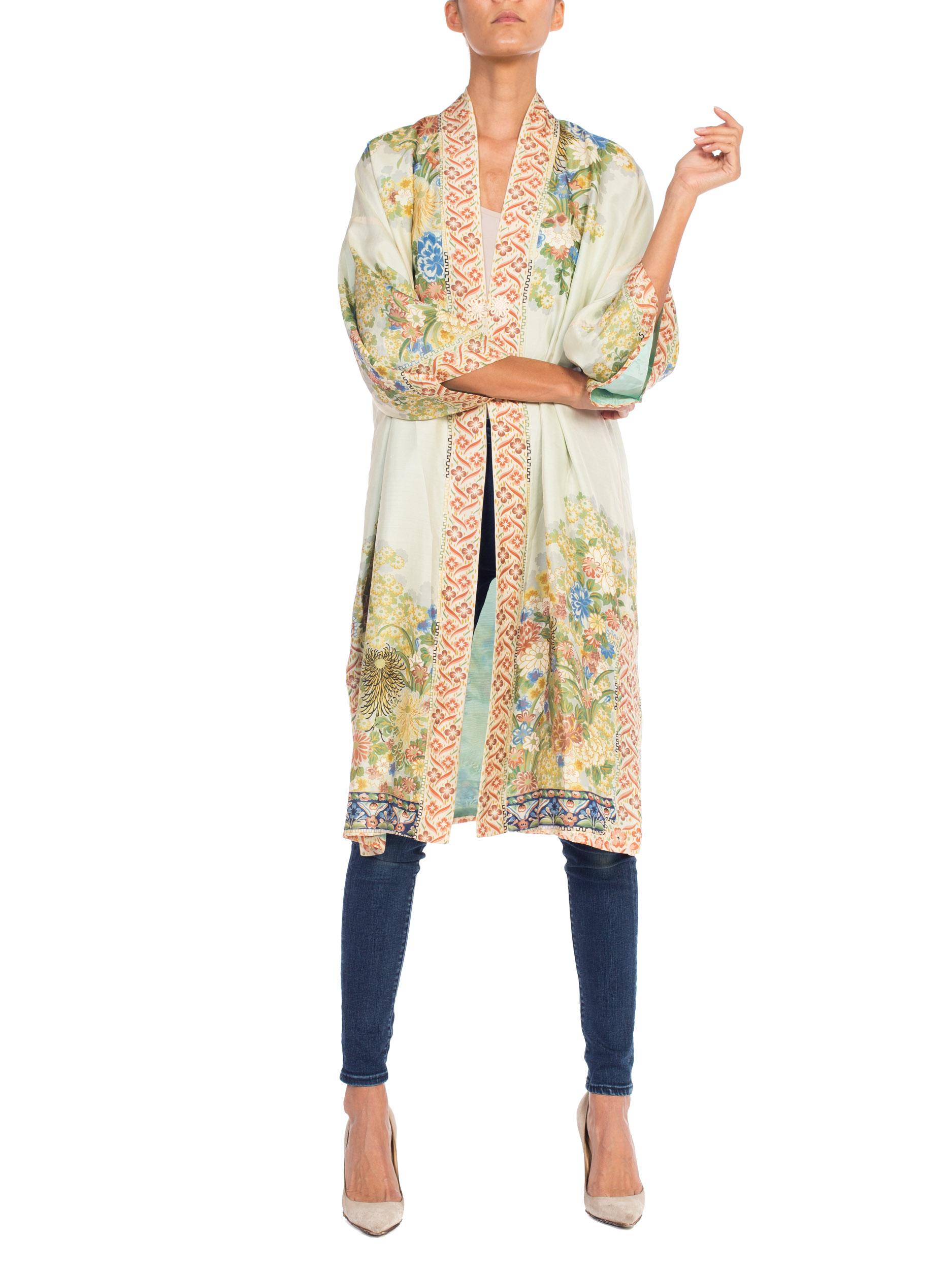 Hand Printed Silk Kimono with Floral Flower Frog Closure 3