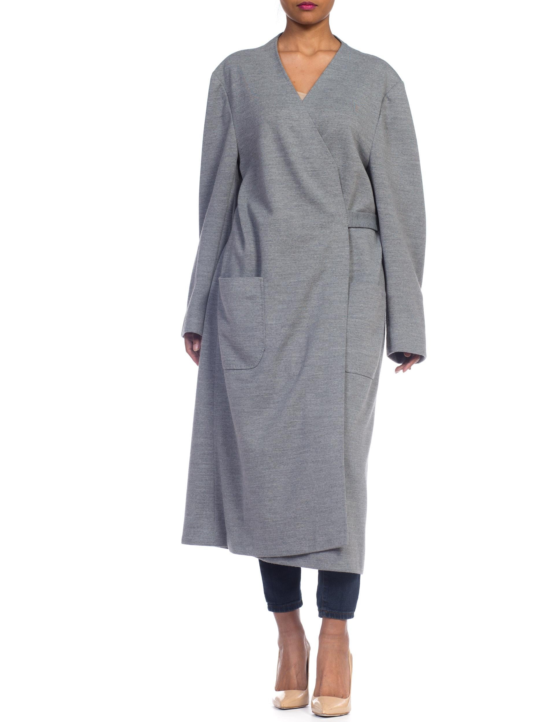Gris Manteau portefeuille haute couture en laine tricotée gris chiné, fait à la main et non étiqueté, années 1980 en vente