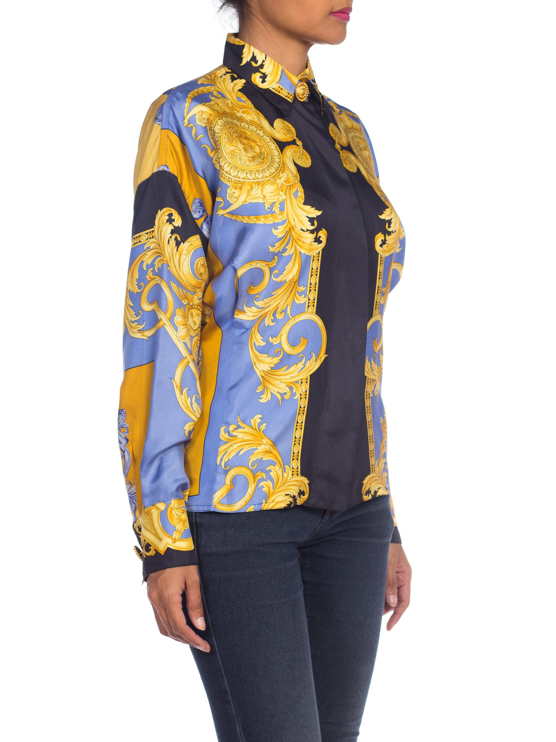 1990S Gianni Versace Gold Medusa Printed Silk Blouse  Top In Excellent Condition In New York, NY