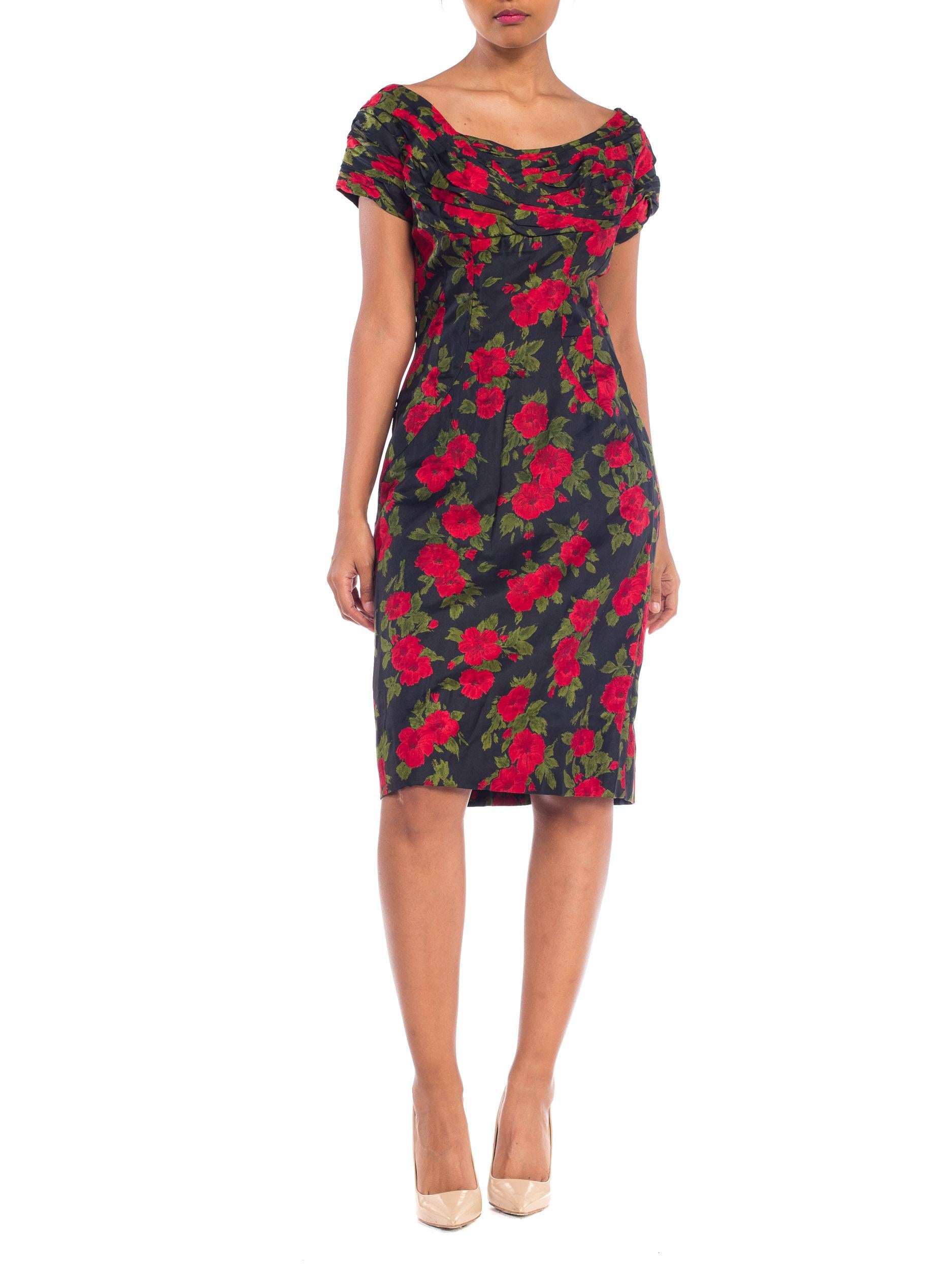 1950S DOLCE & GABBANA Style Silk Twill Red Black Classic Rose Floral Printed Dr For Sale 8