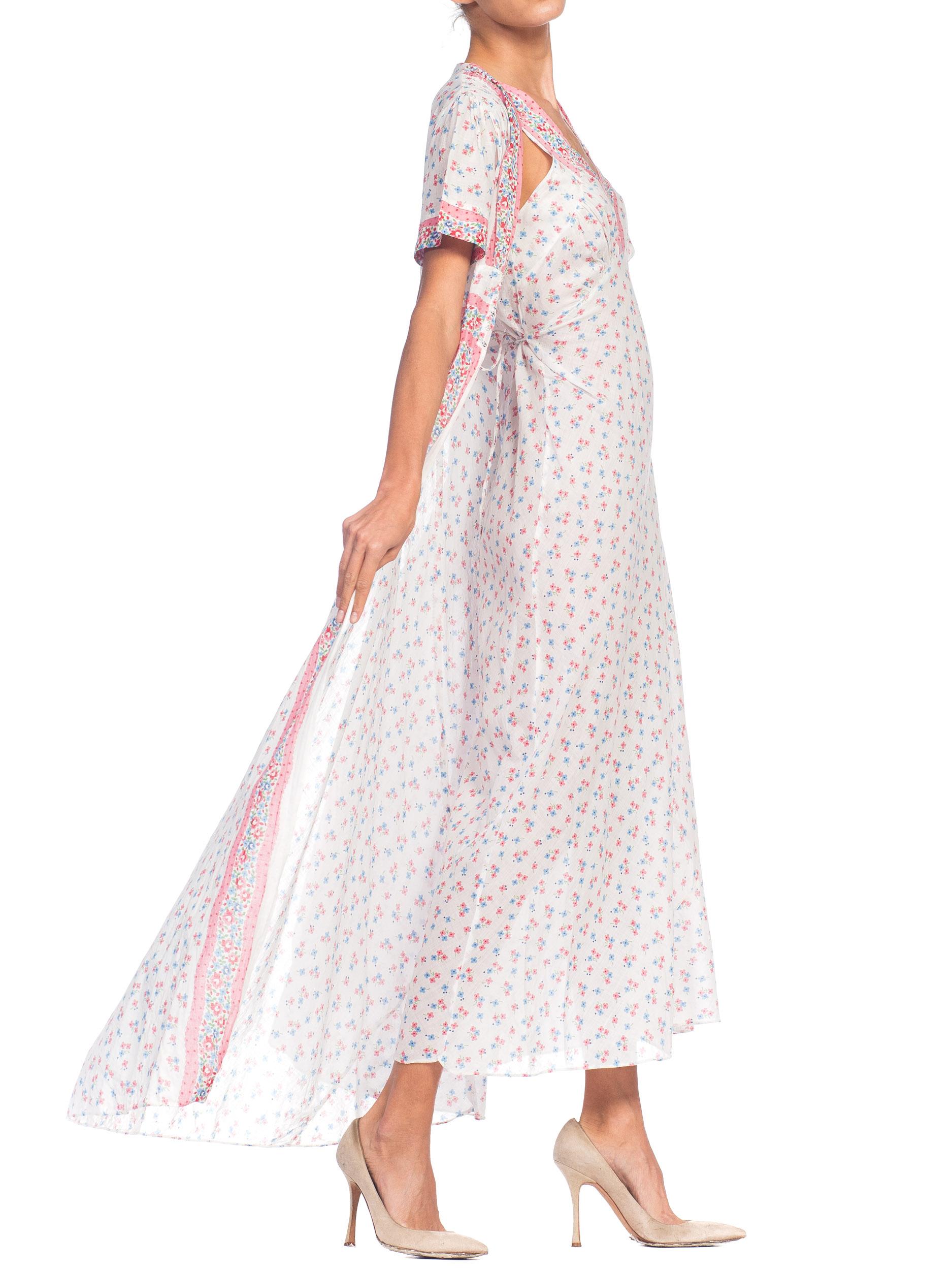 1930S Rosa y Azul Floral Algodón Voile Bias Cut Negligee Slip Dress Robe en venta 5