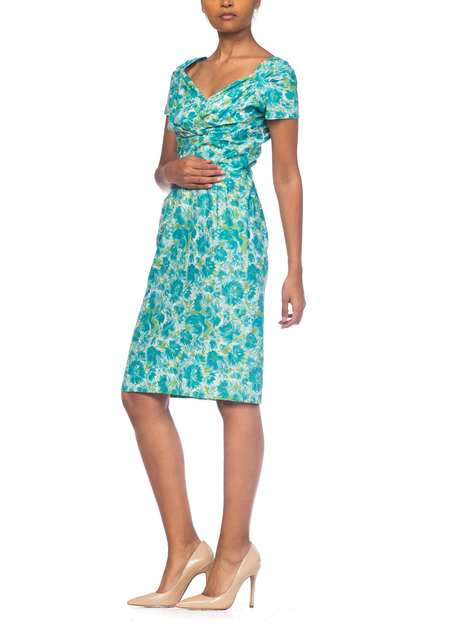 1950S Blue & Green Floral Cotton Dress With Draped Vava-Voom Neckline For Sale 5