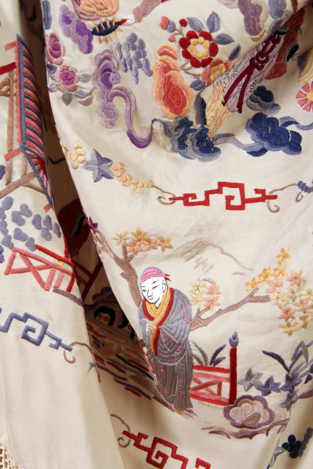 Fabulous Pictural Chinese Embroidered Piano Shawl 2