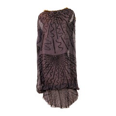 ZANDRA Rhodes, abito in chiffon di seta grigio degli anni '80 con pieghe e perline