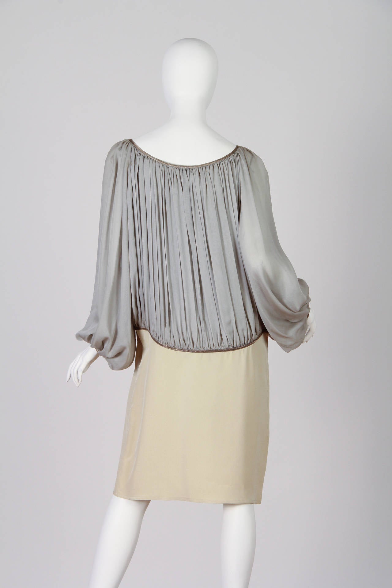 Women's 1980S GEOFFREY BEENE Cream & Grey Silk Chiffon Crepe Dress With Metallic Details