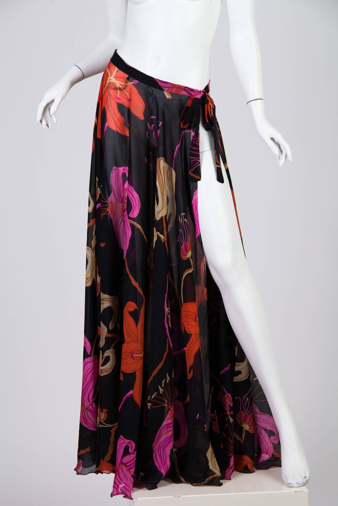 Women's 1970s La Mendola Silk Wrap