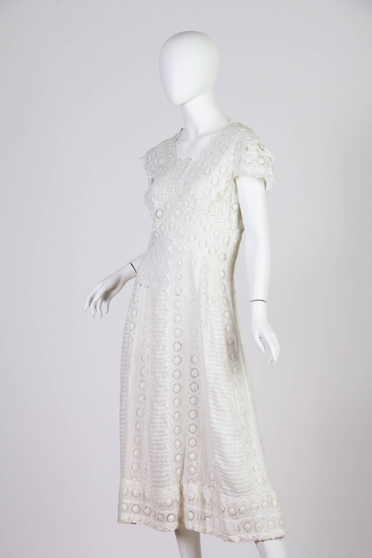 Teens Antique Embroidered Eyelet and Pintucked Lace Tea Dress In Excellent Condition In New York, NY