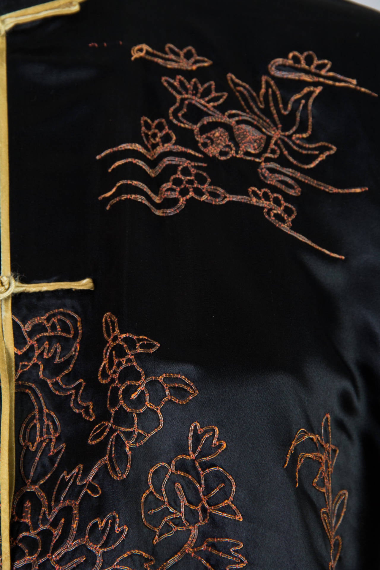 Early Chinese Embroidered Jacket Kimono style For Sale at 1stdibs