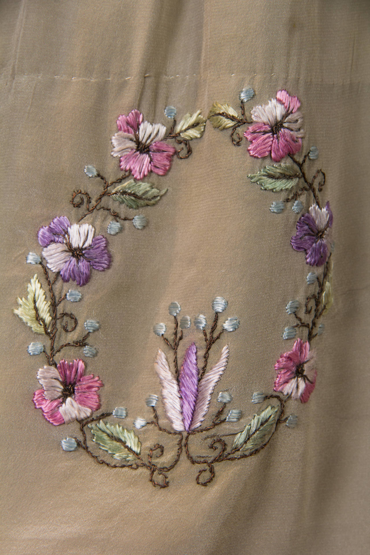 Hand Embroidered 1920s Silk Boho Dress 5