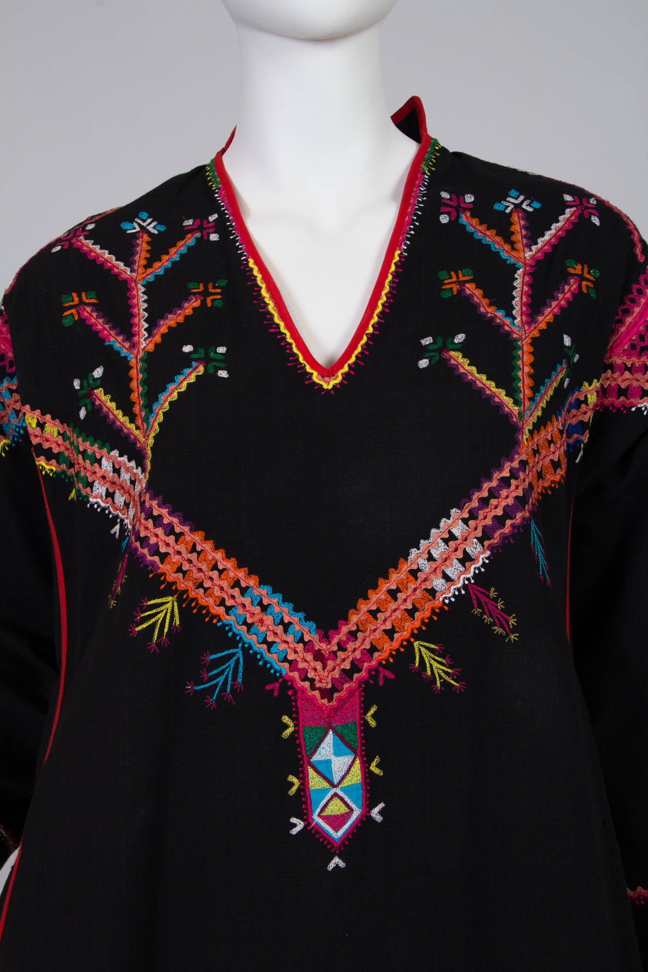 1960S Black Multicolored Powerful Long Embroidered Cloak Kaftan 2