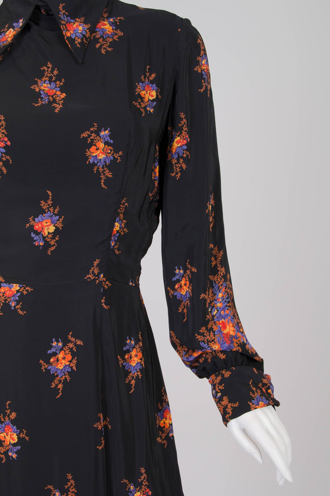 Valentino 1970s Nouveau Victorian Floral Dress 2