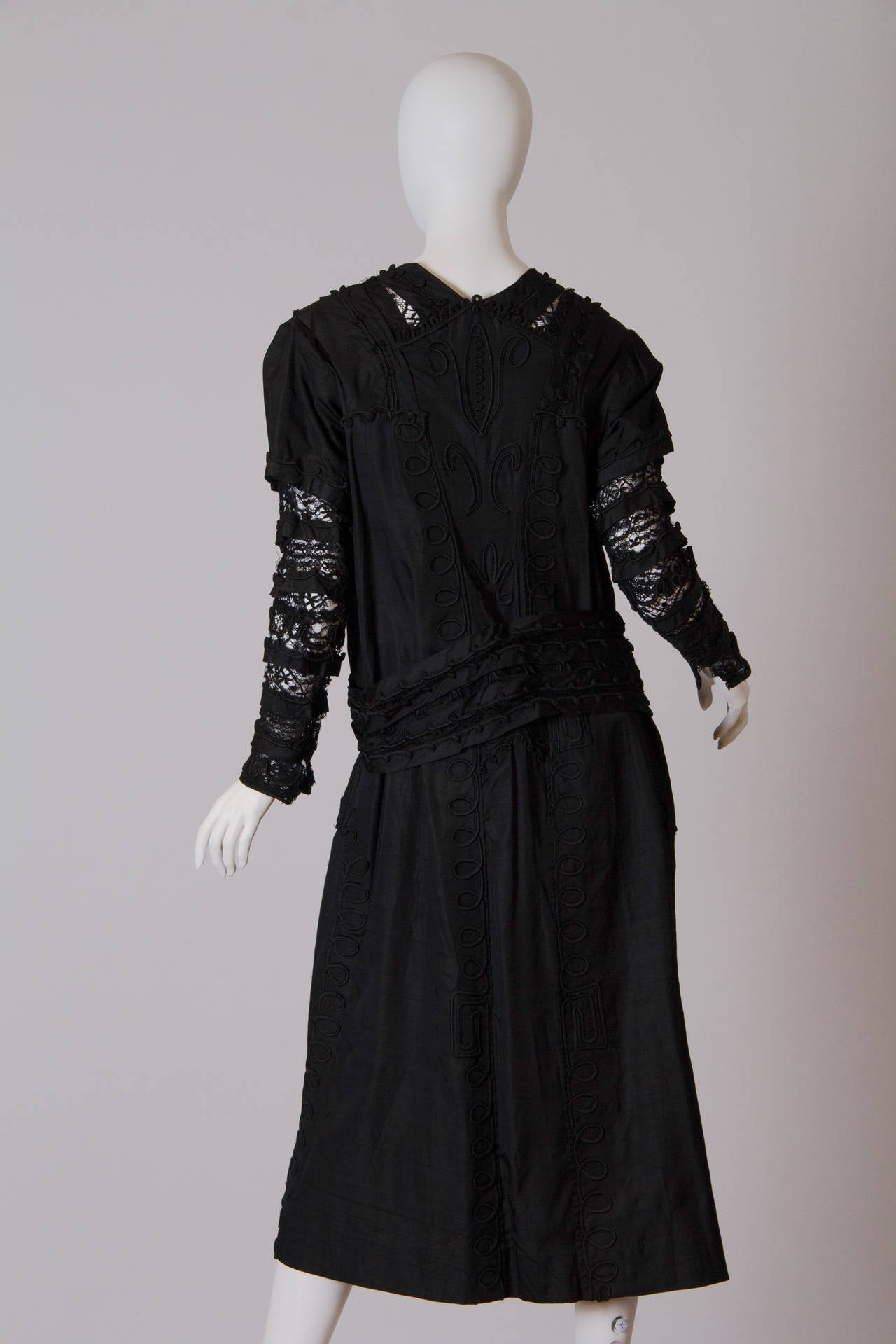 Edwardian Black Silk Dupioni and Lace Duster With Beaded Braided Trim ...