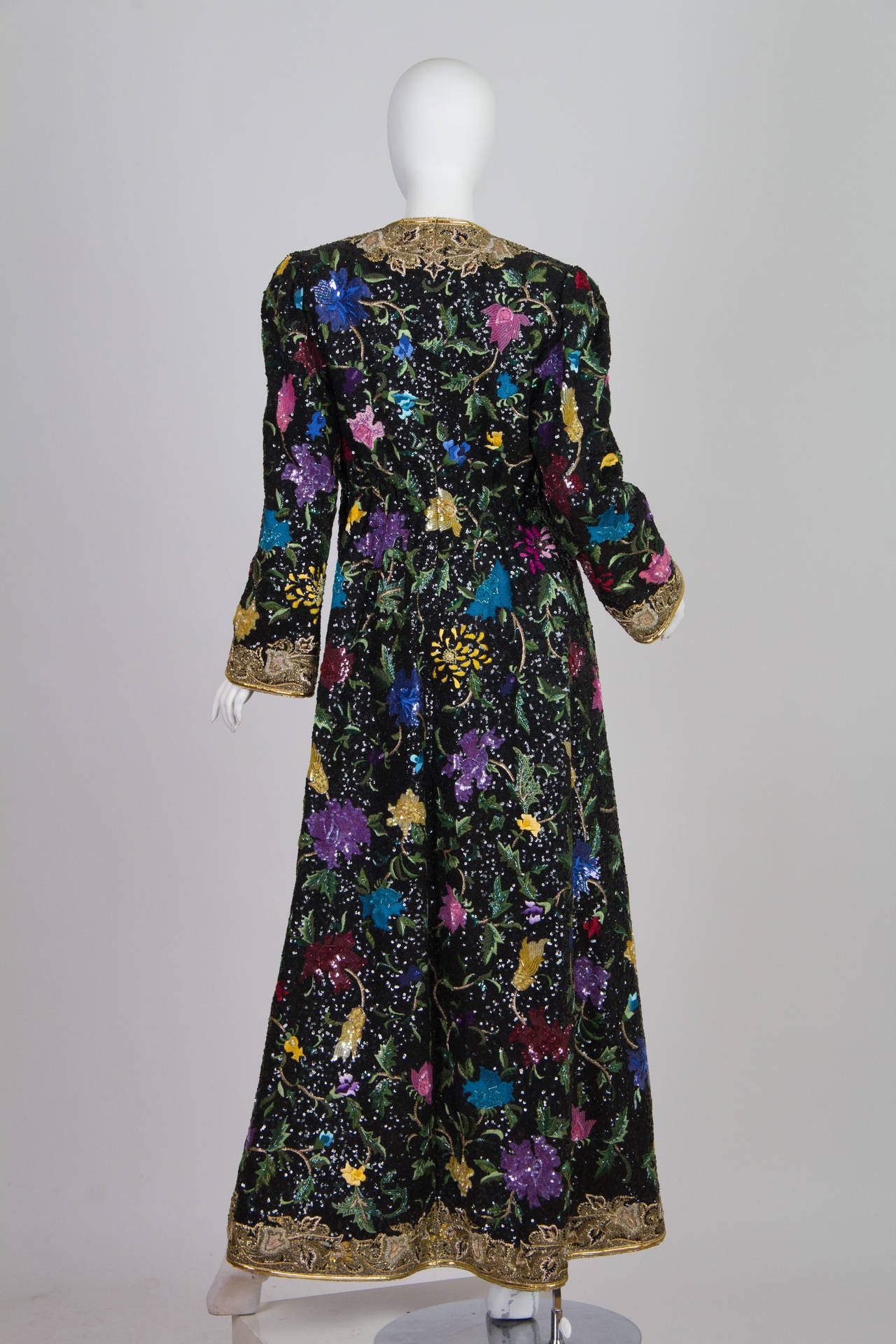 1980er MICHAEL NOVARESE Schwarzer Haute Couture Staubmantel aus Seidentaft in Excep im Zustand „Hervorragend“ im Angebot in New York, NY