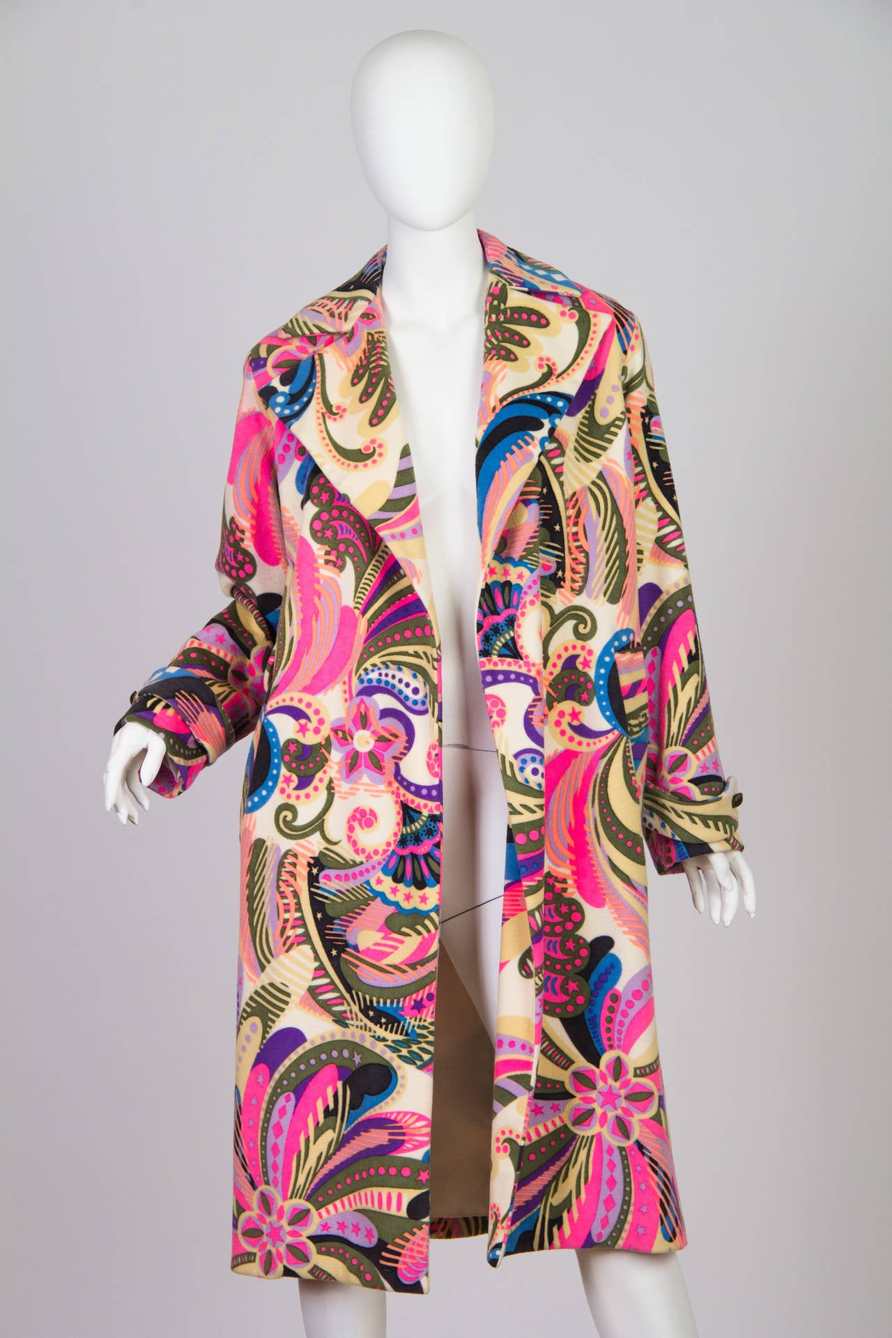 Psycadellic colours to brighten the coldest of winter days. From none other than Versace himself. Several designers from the house themselves were surprised to see such a youthful print from their past when they saw this coat. Most people are