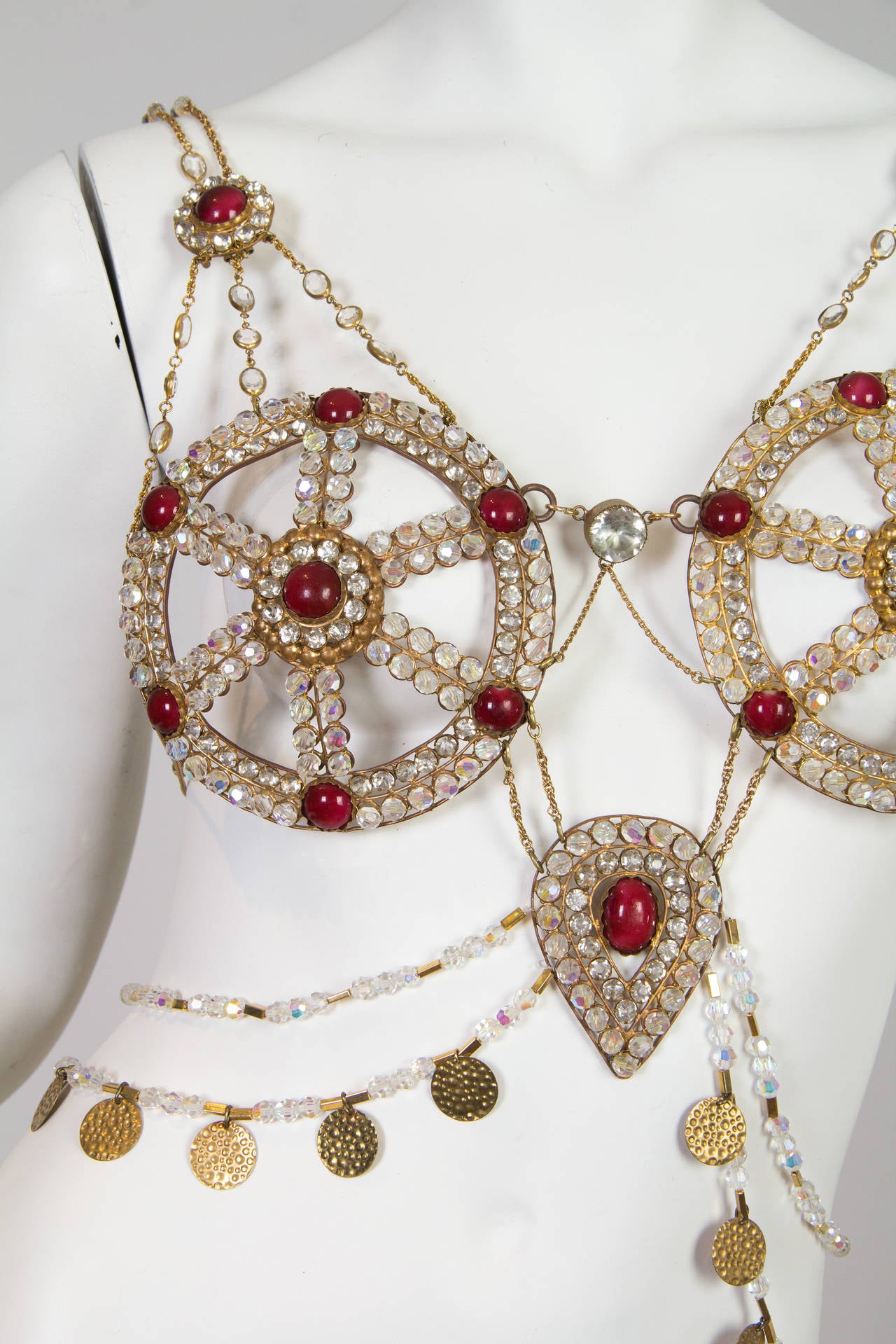 Fancy-Dress Body Chain attributed to the Follies Bergé In Excellent Condition In New York, NY