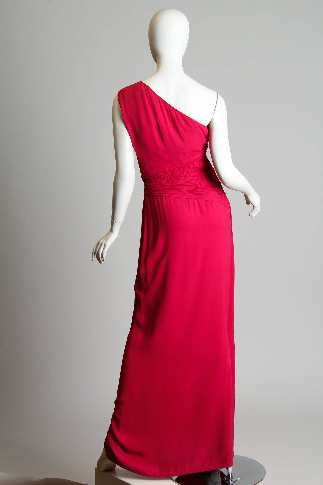 1970s Valentino for Bergdorfs Fucia Pink Gown In Excellent Condition In New York, NY