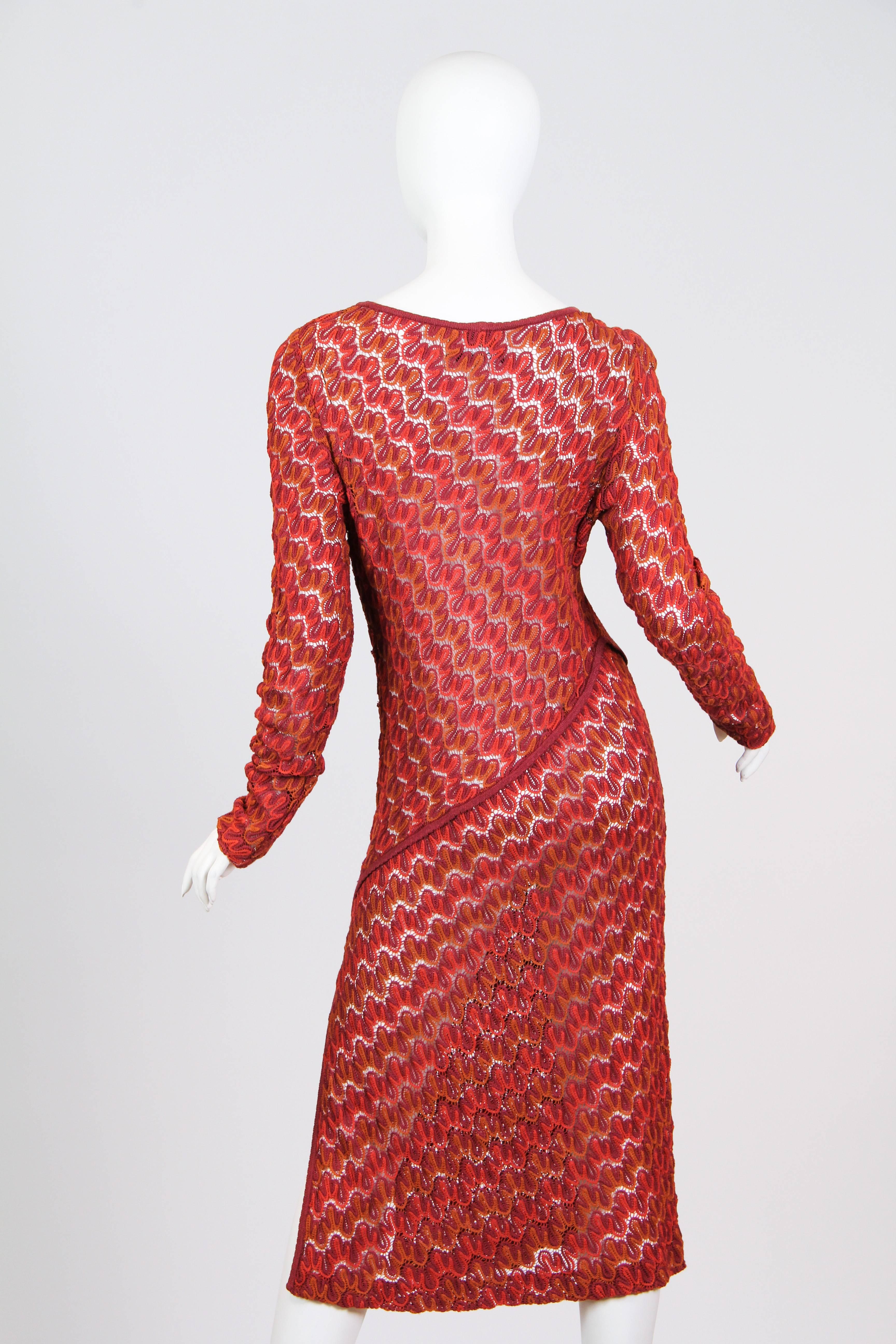 1970S MISSONI KNIT Style Burgundy Silk Long Sleeve Dress With Side Slit In Excellent Condition For Sale In New York, NY