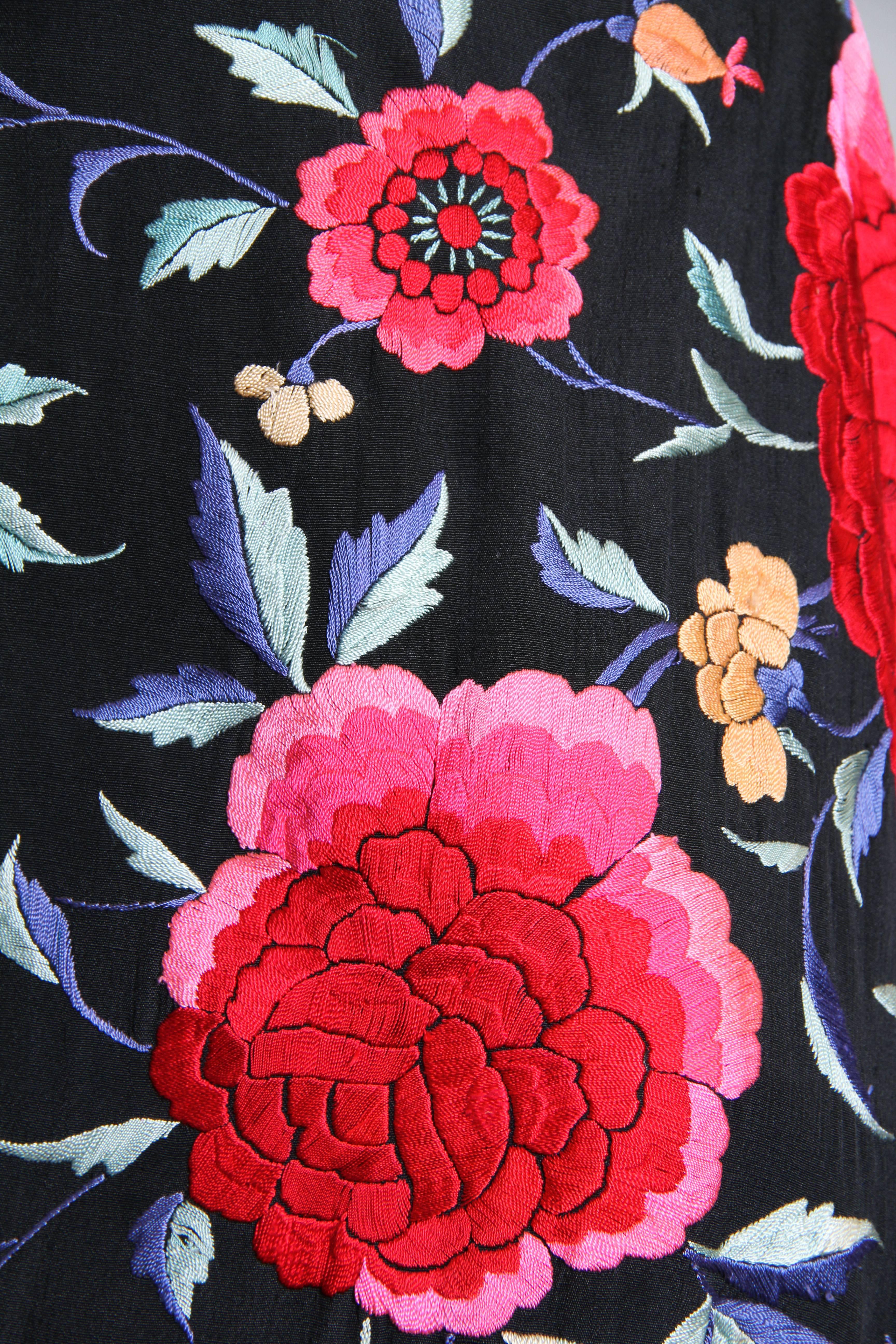 Chinese Embroidered Silk Cocoon Coat 4