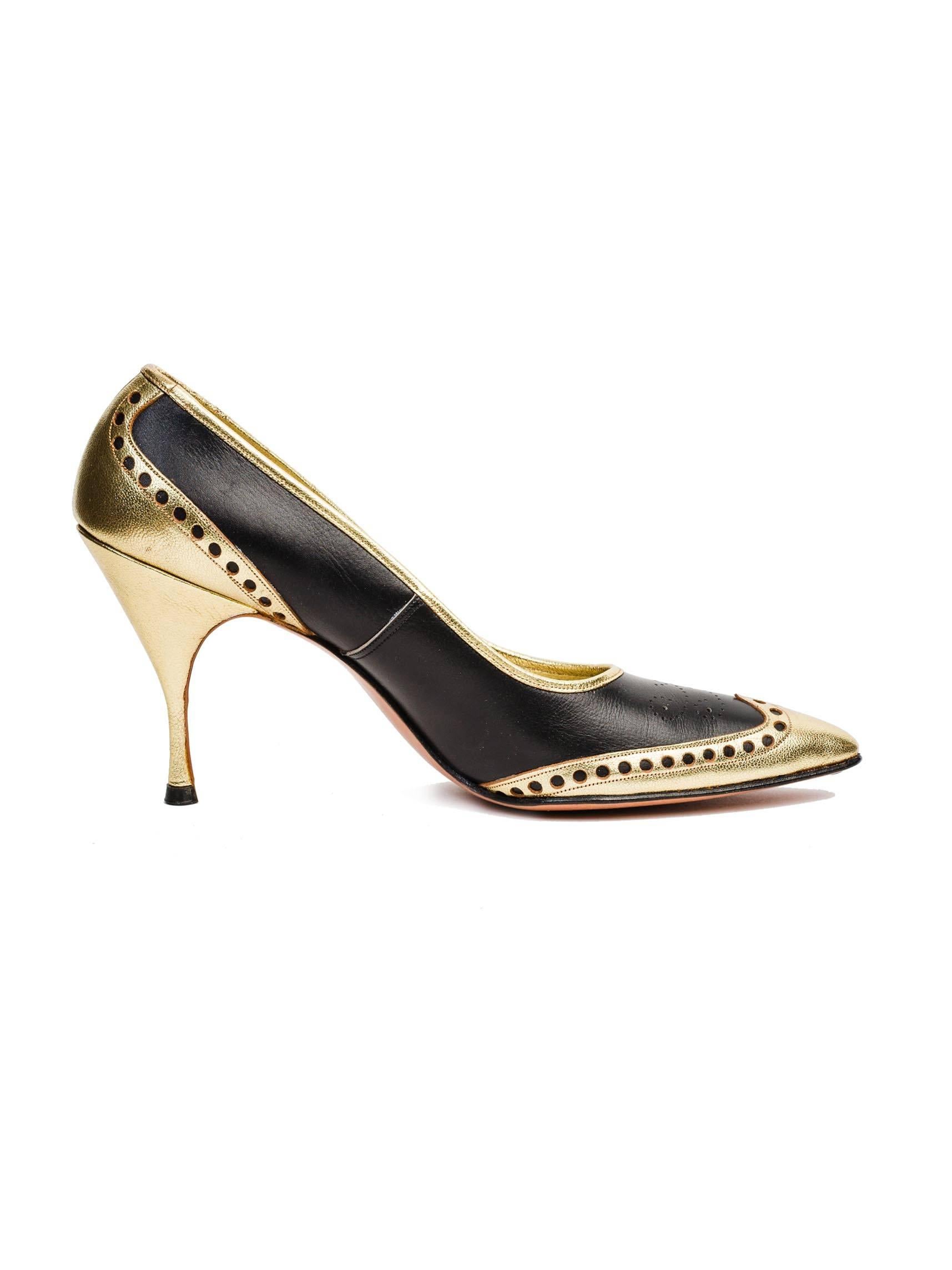 1950s Gold Wingtip Stilettos In New Condition In New York, NY