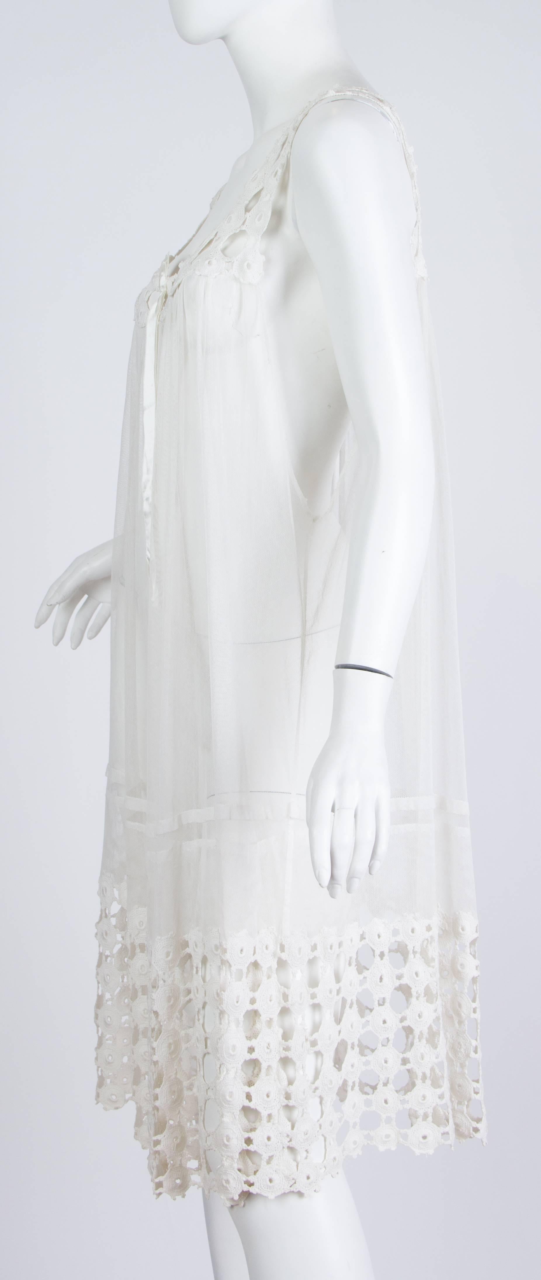 1920s Cotton Net and Lace Dress In Excellent Condition In New York, NY
