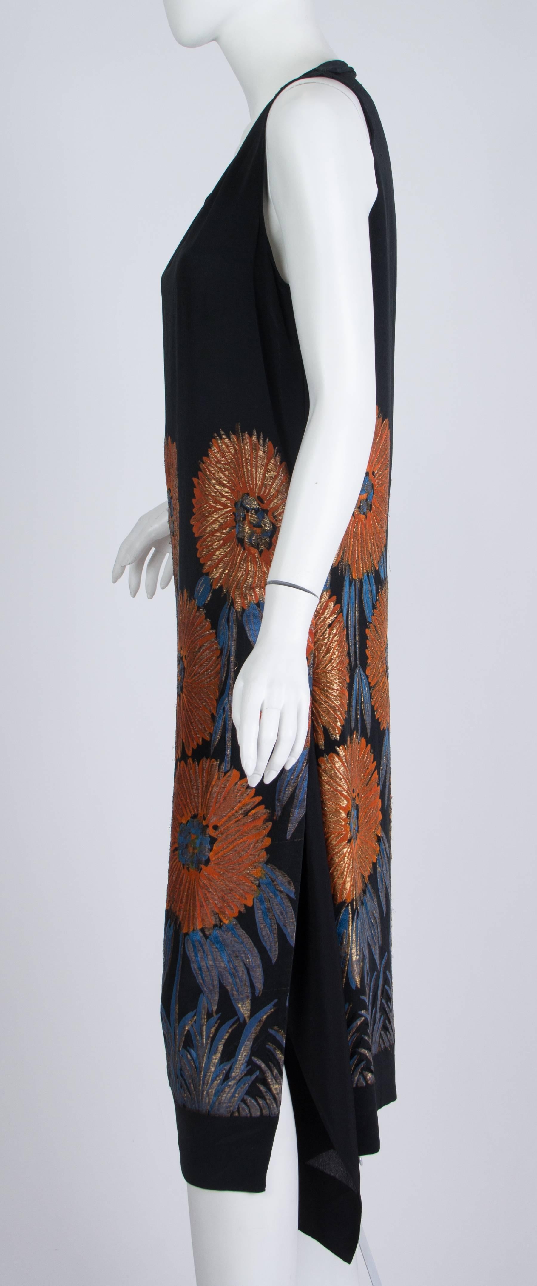 Women's 1920S Gold Lamé Silk Jacquard Cocktail Dress With Large Orange & Blue Flowers For Sale