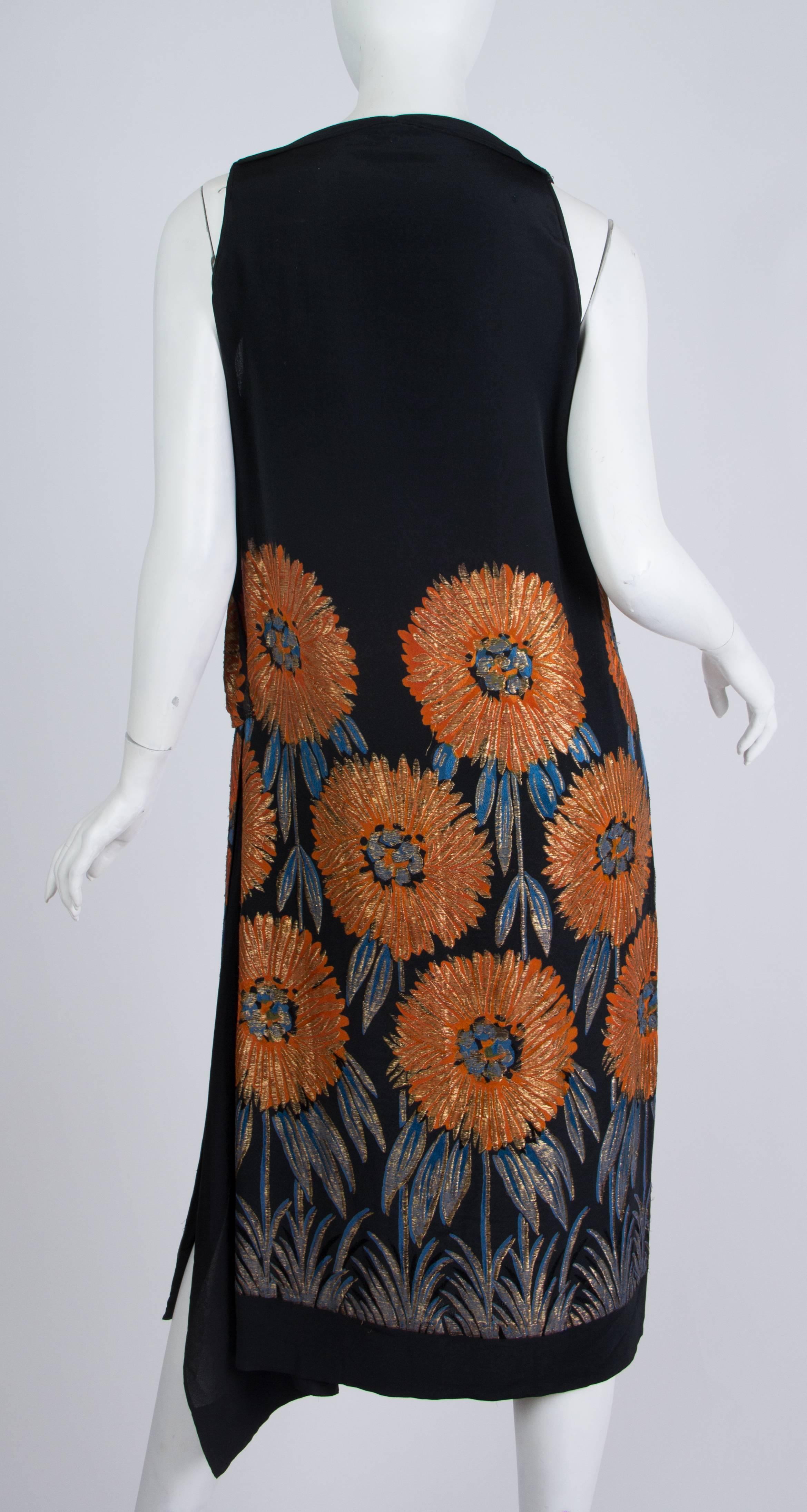 1920S Gold Lamé Silk Jacquard Cocktail Dress With Large Orange & Blue Flowers For Sale 1