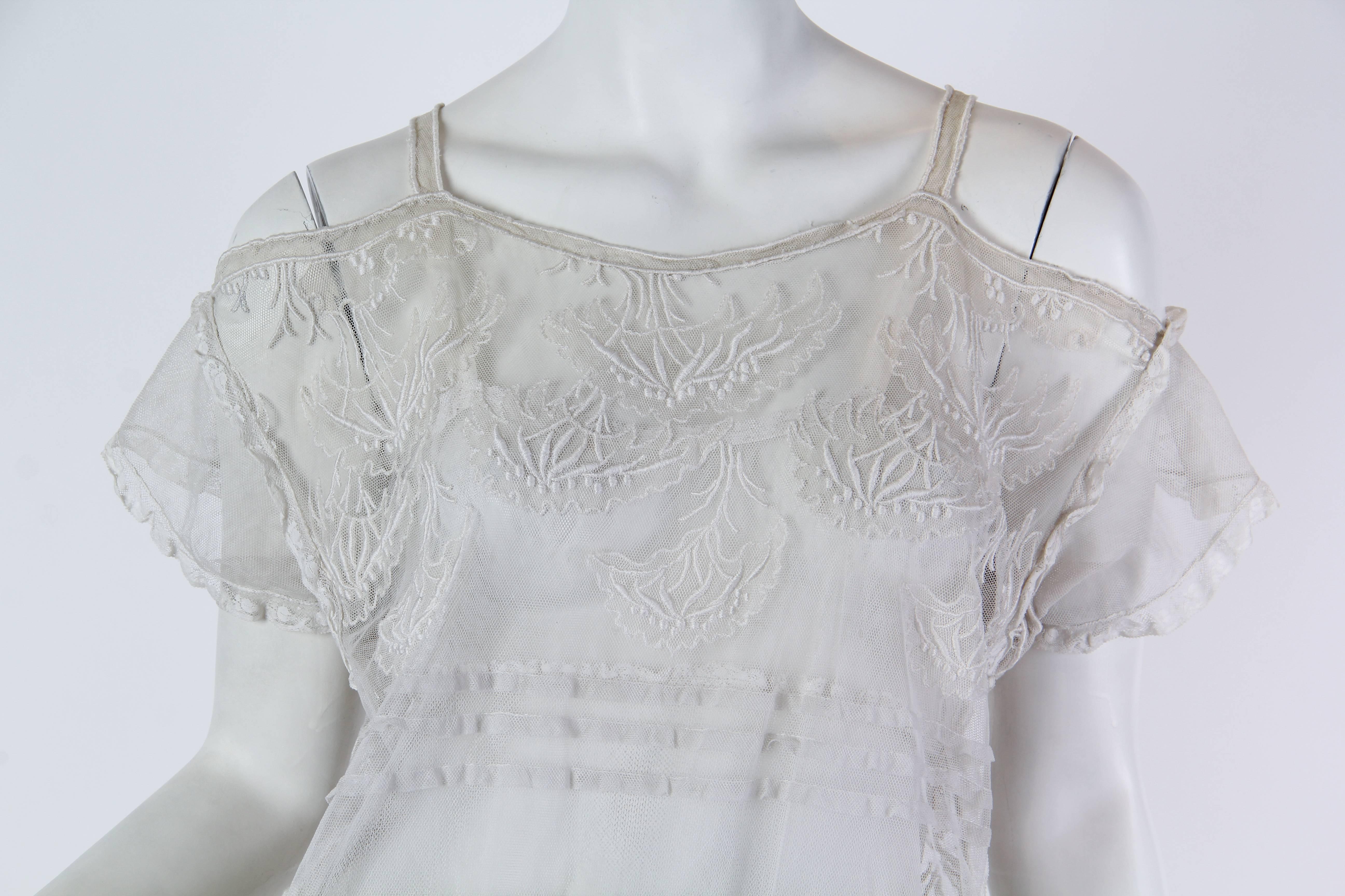 Women's Edwardian Off White Cotton Embroidered Tulle & Lace Cold Shoulder Dress