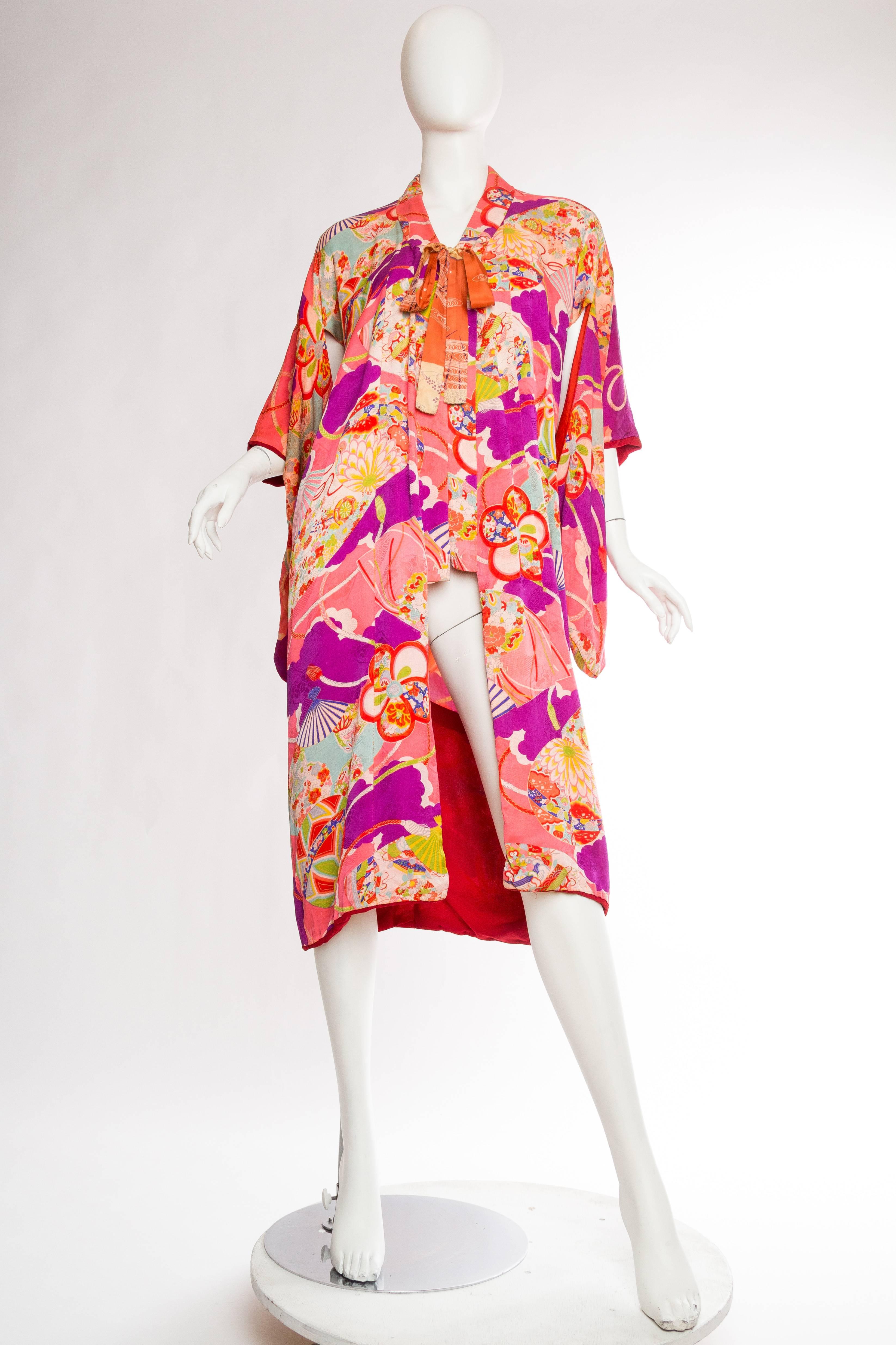 Pink Bright 1940s Printed Kimono