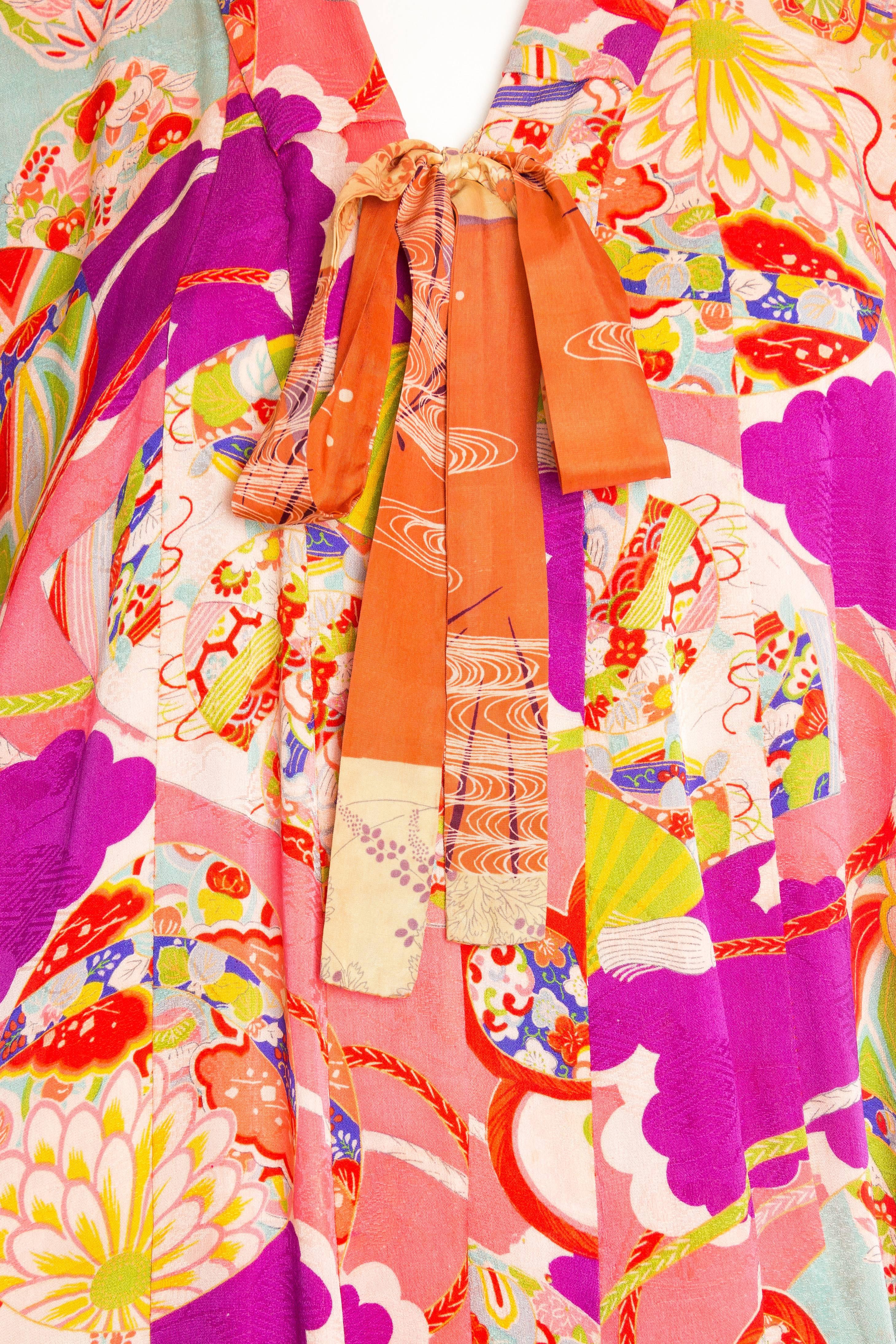 Bright 1940s Printed Kimono 5