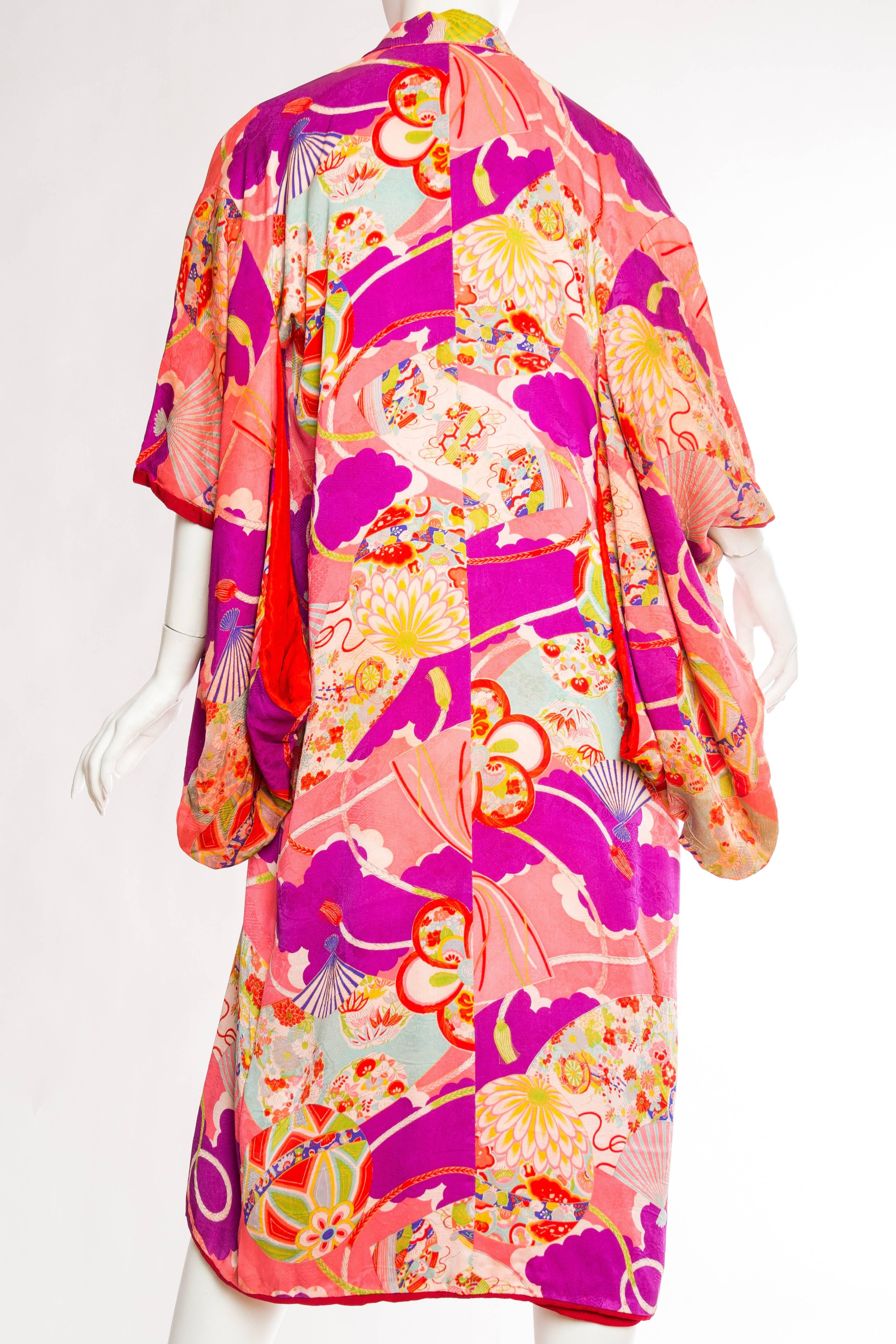 Bright 1940s Printed Kimono 1