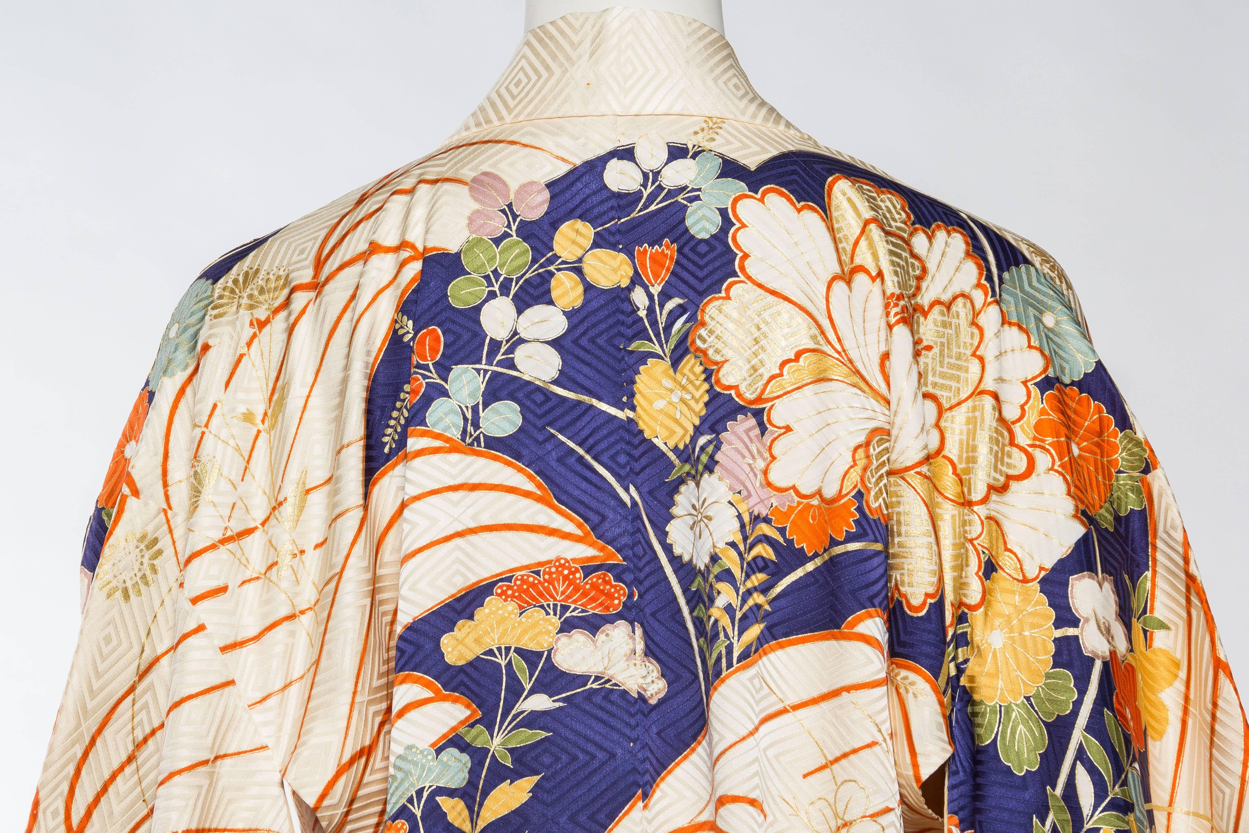 Japanese Kimono Hand Embroidered with Gold 3