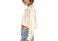 Haut court oversize en charmeuse de soie couleur champagne, orné de boutons (MC)
