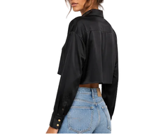 MC  Haut court oversize en charmeuse de soie noire à boutons