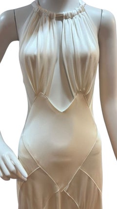 MC Champagne – Brautkleid „Tootsie“ aus Seidencharmeuse mit Neckholder-Ausschnitt und U-Ausschnitt