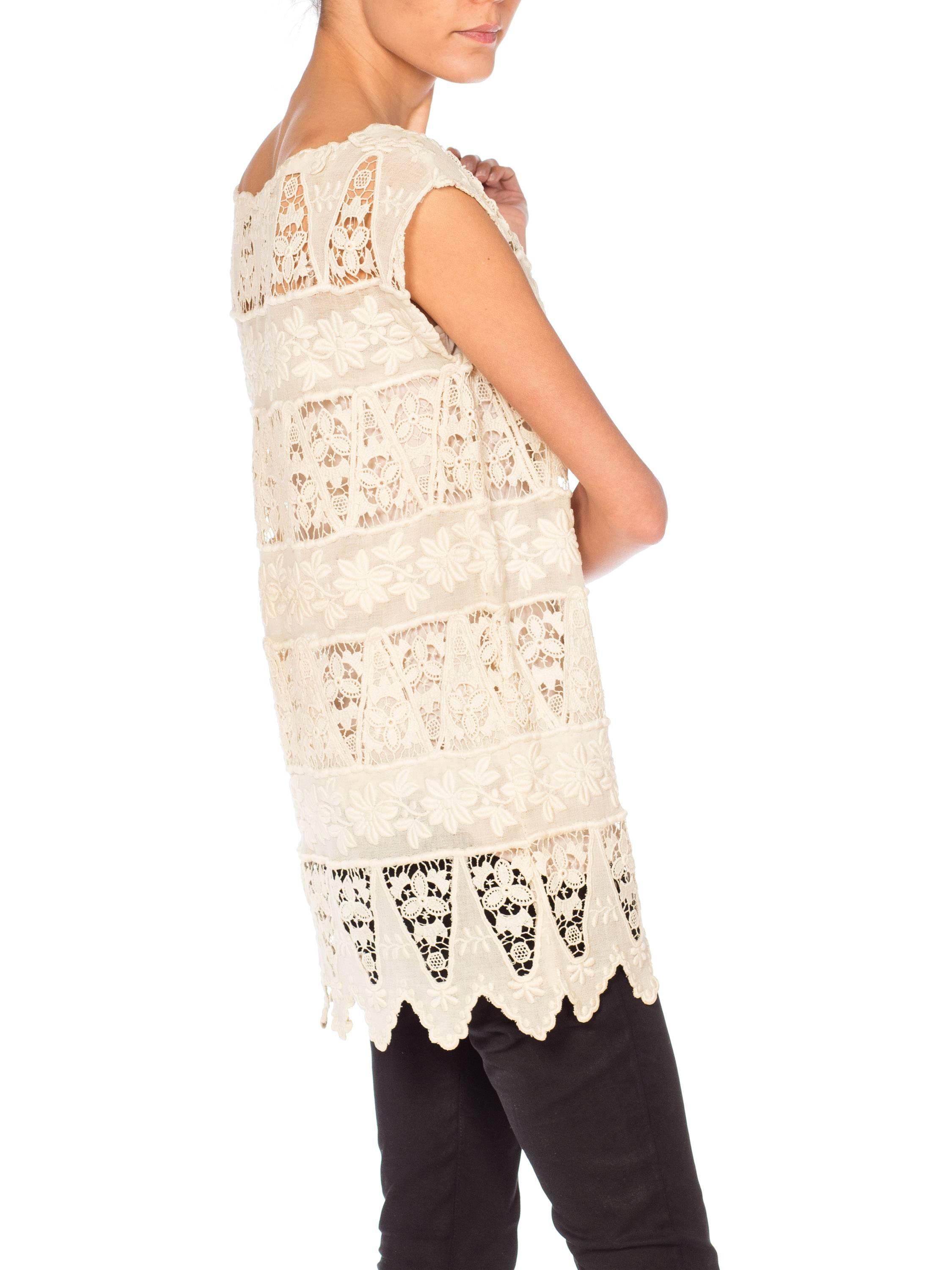 Sleeveless Tunic Dress with Horizontal Lace and Flowers, 1920s  2