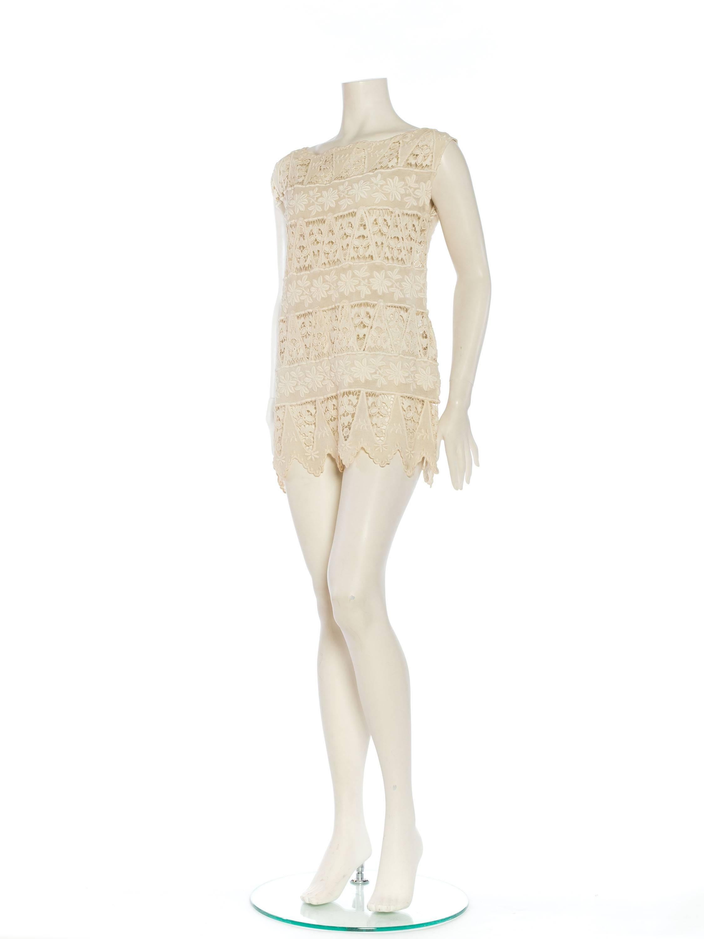1920s Sleeveless Tunic Dress with Horizontal Lace and Flowers